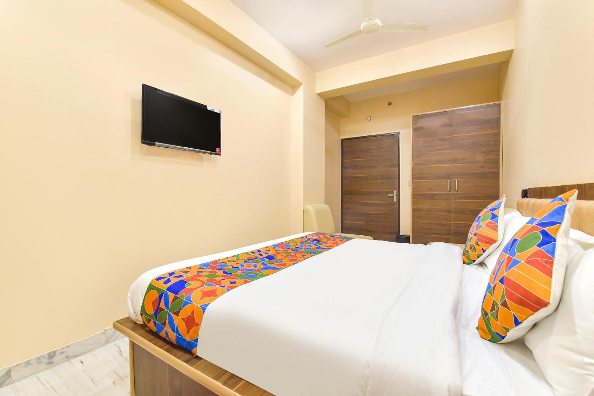 Fabhotel Pearl Square Jaipur