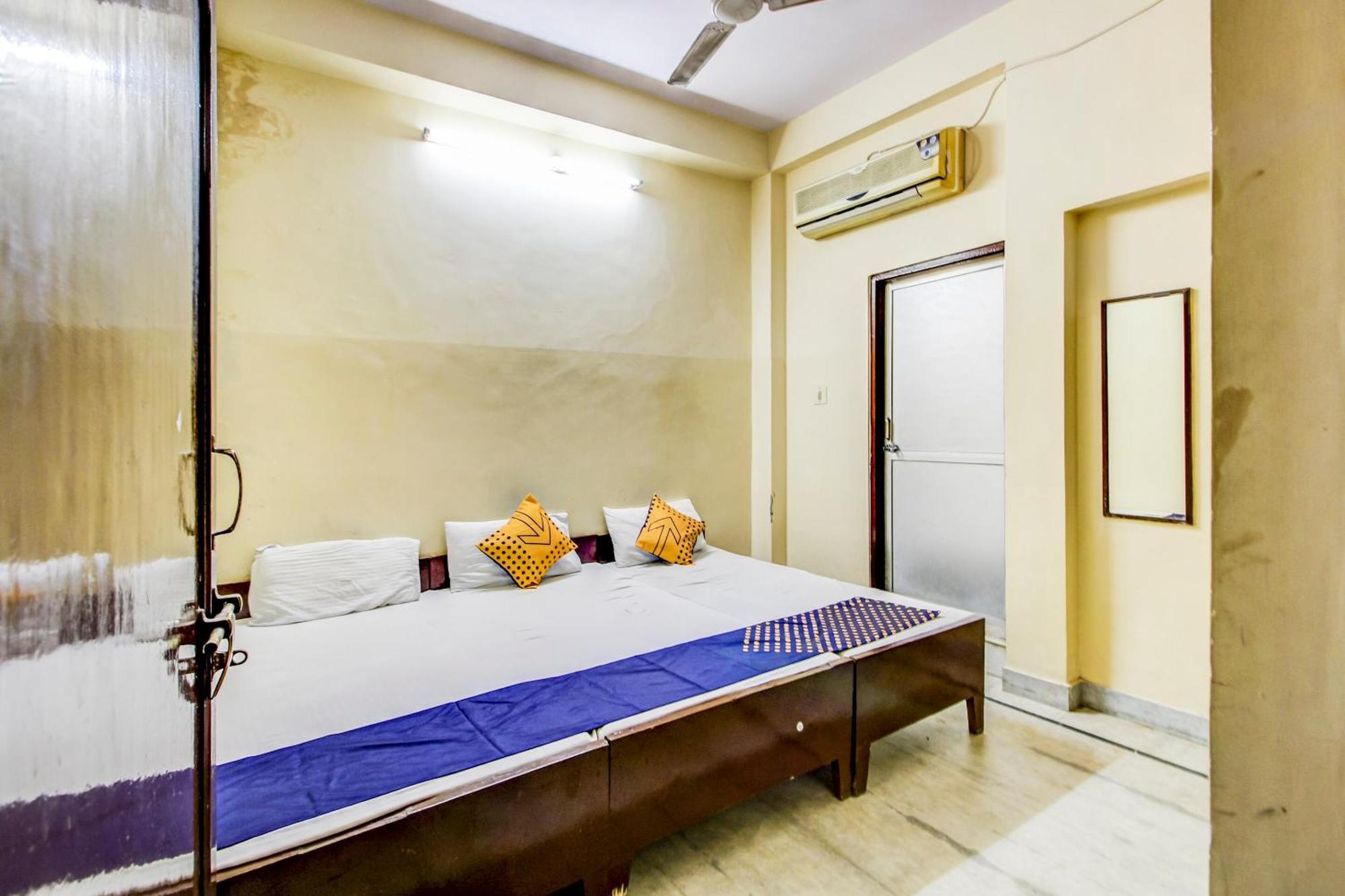 Hotel Spot On Govindam Palace 2*