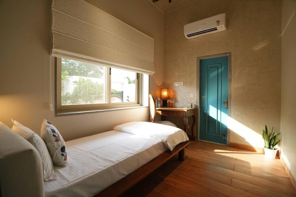 The Bodhi, 5bhk Apt, Central
