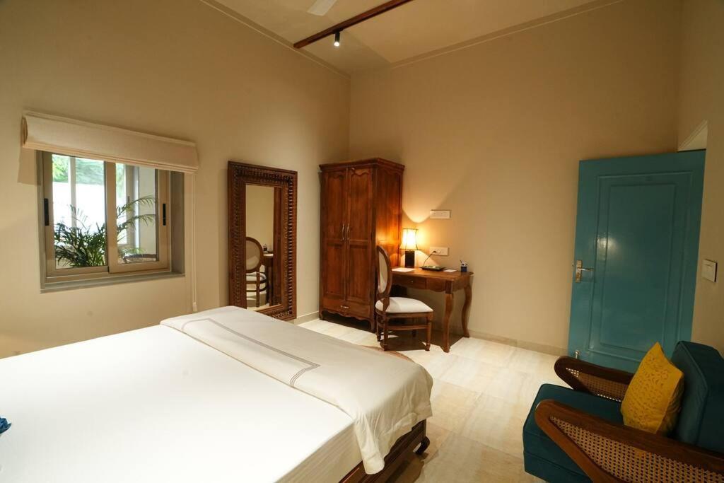 The Bodhi, 5bhk Apt, Central *