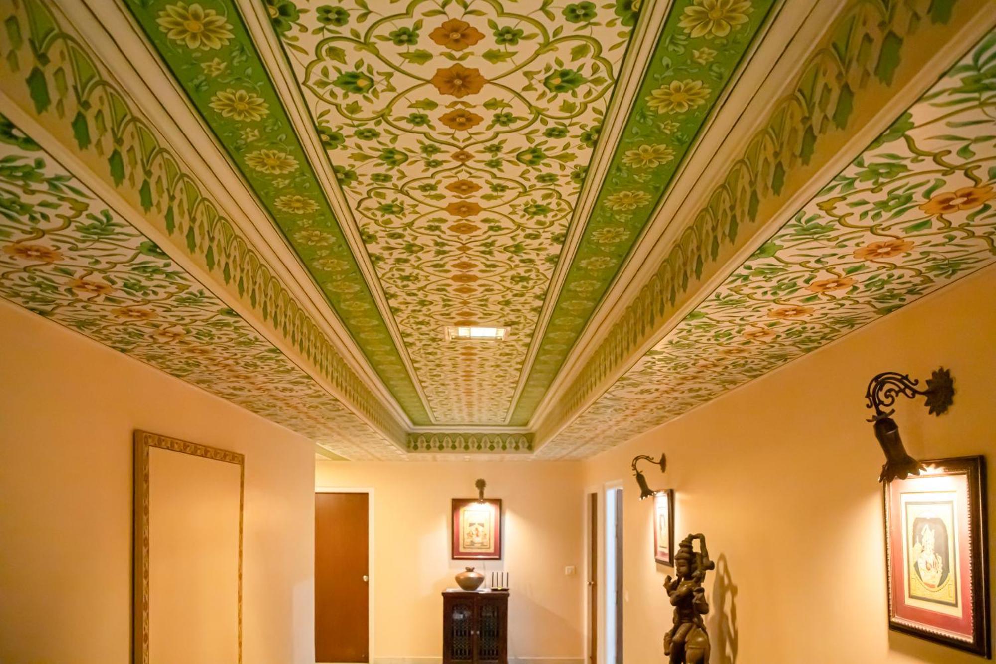 Anuraag Hotel 3*