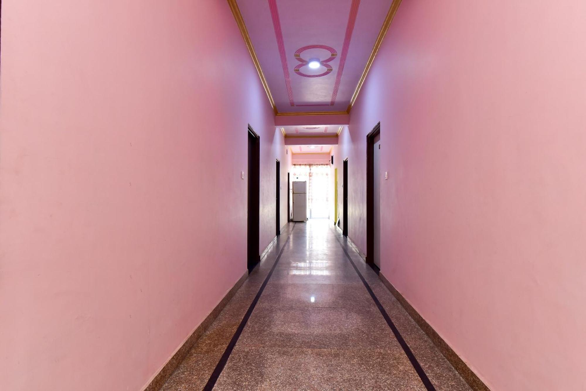Hotel O Amar Palace 4*