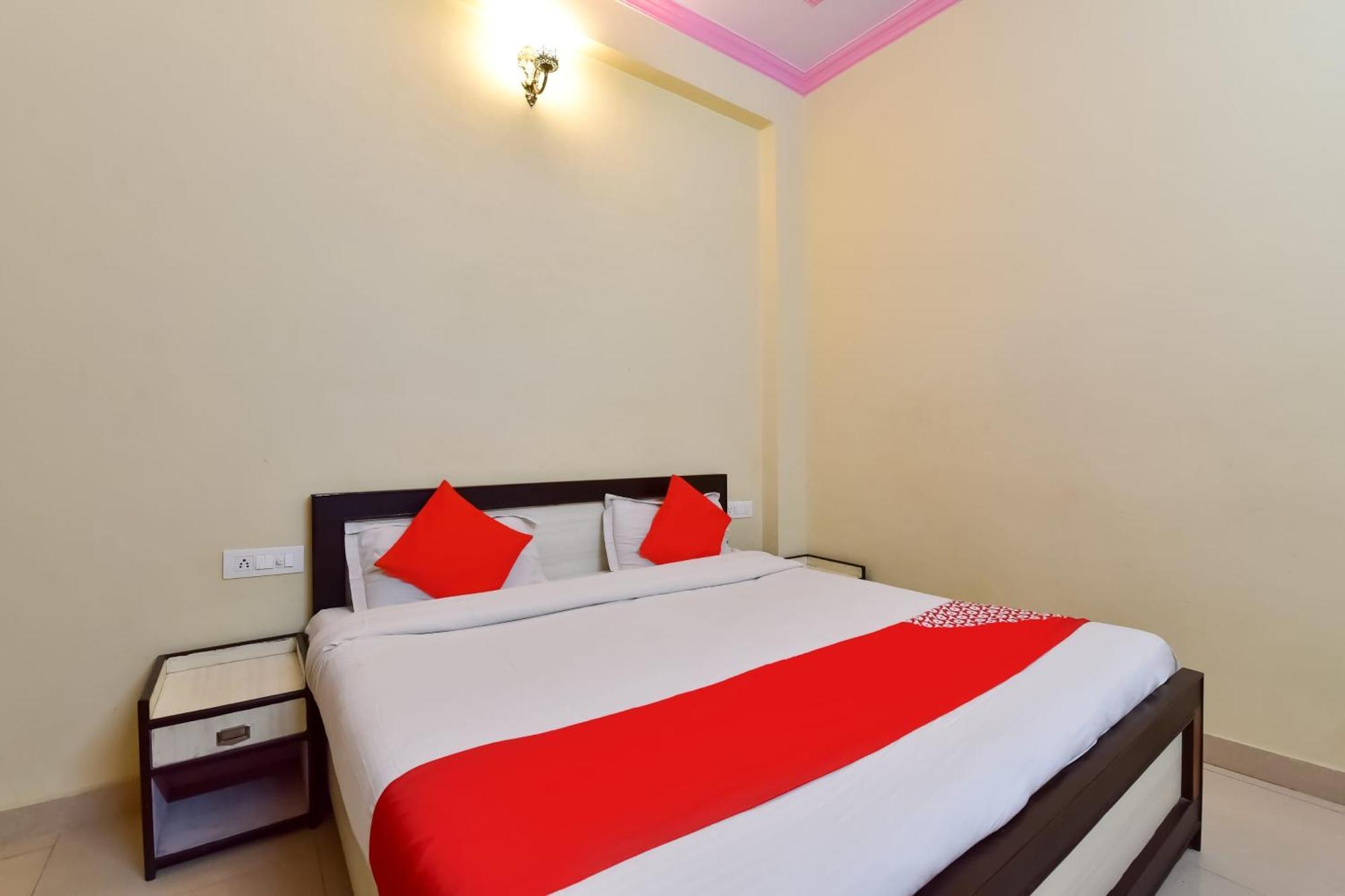 Hotel O Amar Palace