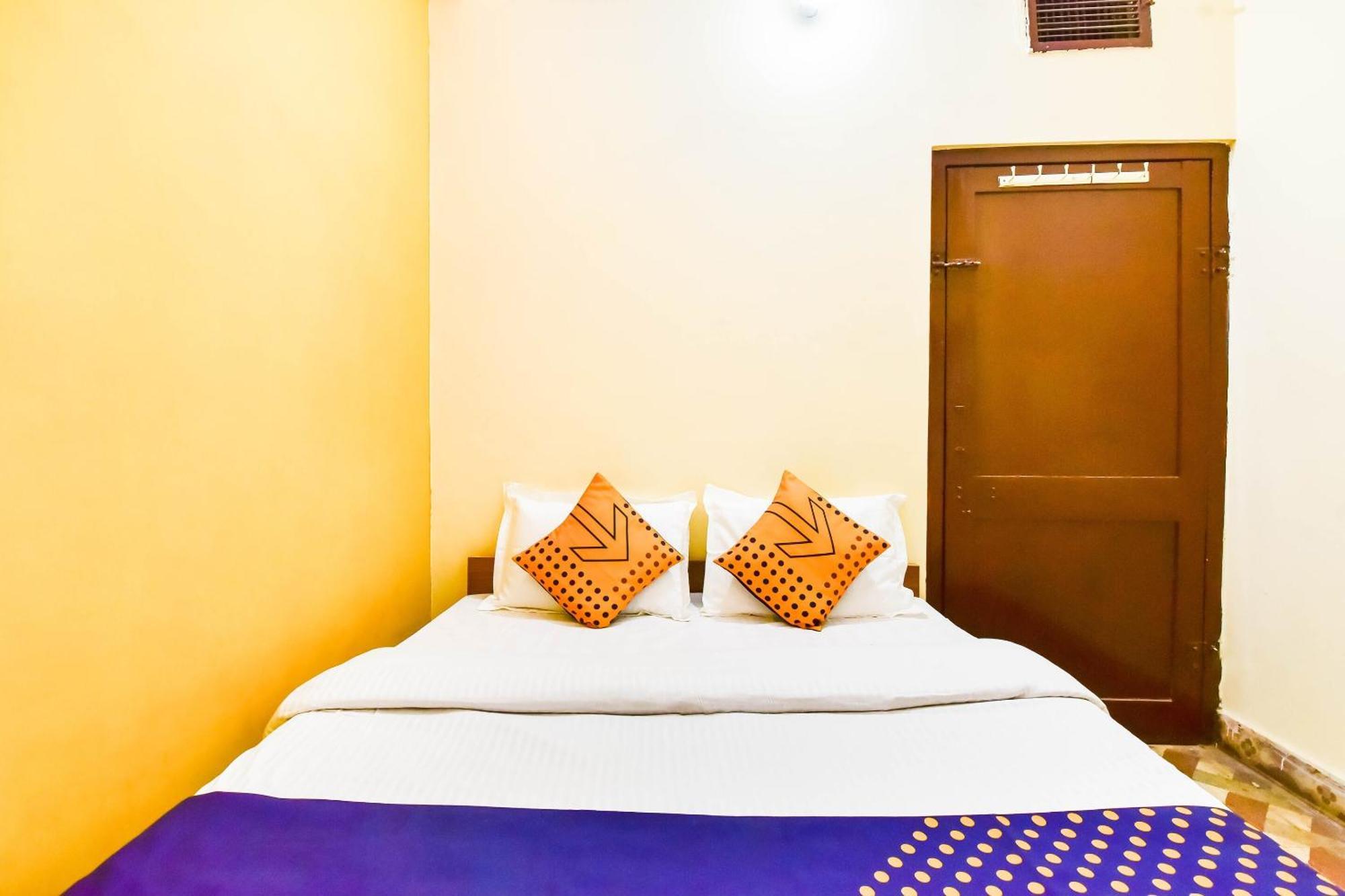 Hotel Spot On Radhe 2*