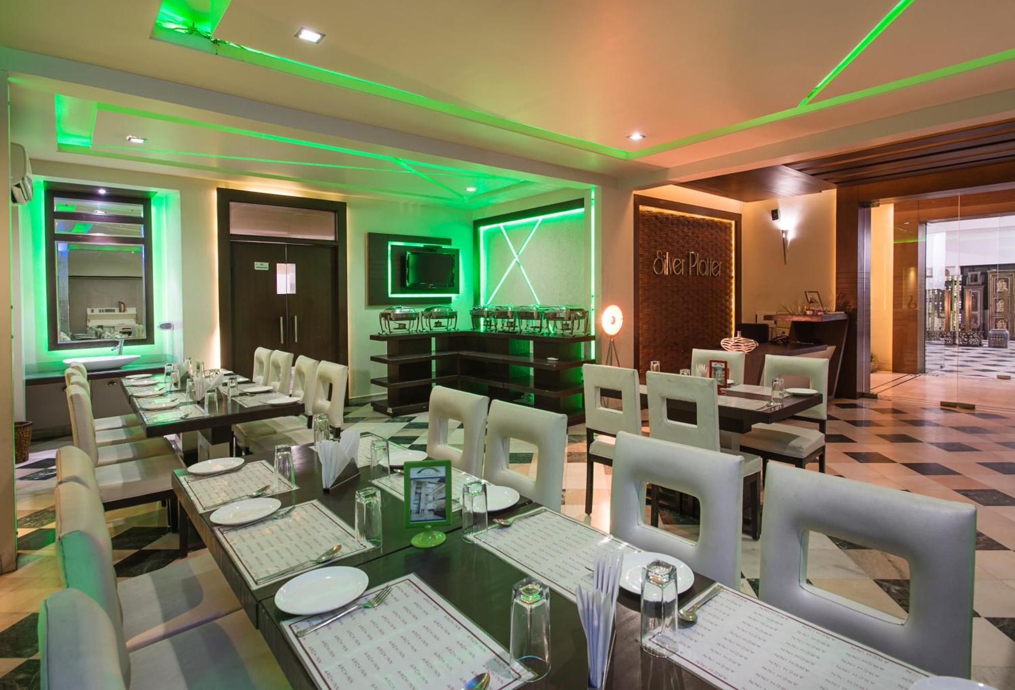 Collection O Arch Hotel Jaipur