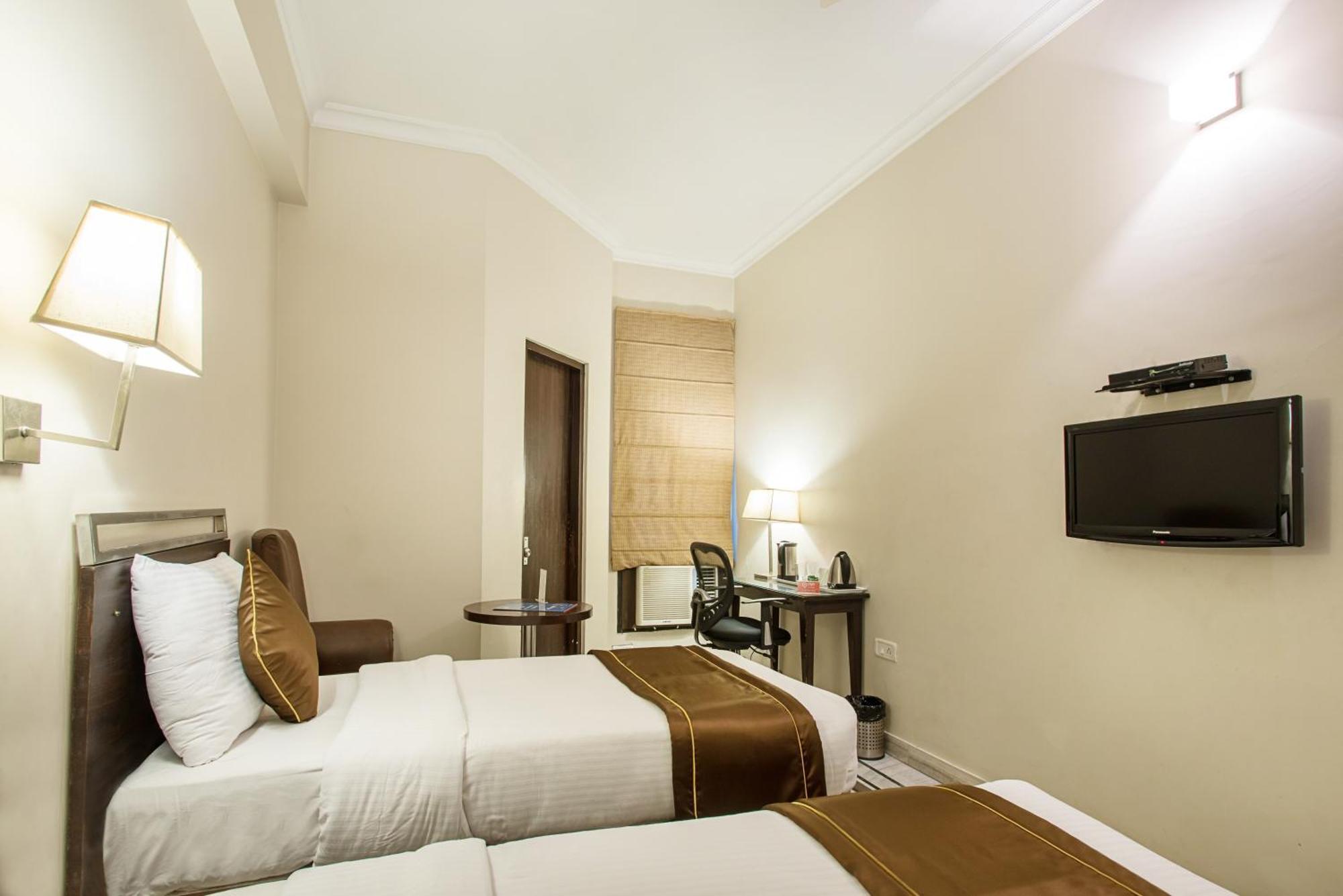 Collection O Arch Hotel