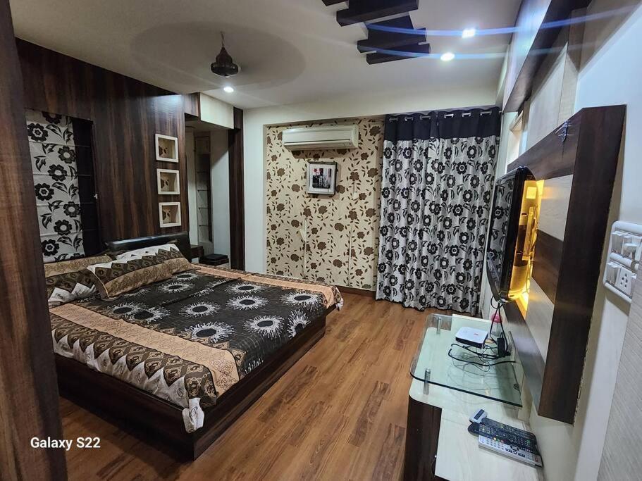 Apartment Centrally Located 2 Bhk Private Flat