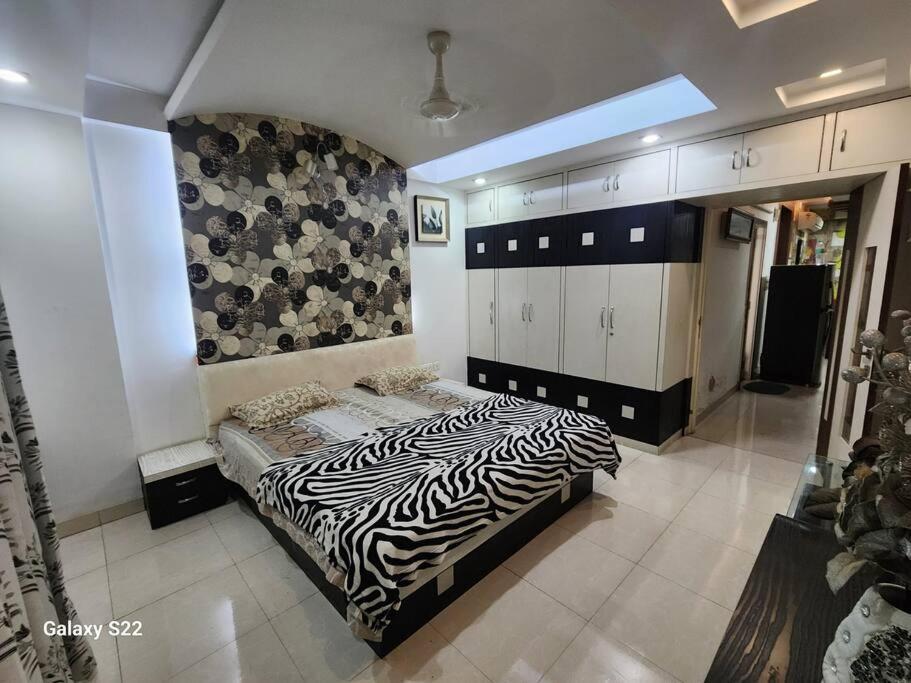 Apartment Centrally Located 2 Bhk Private Flat *