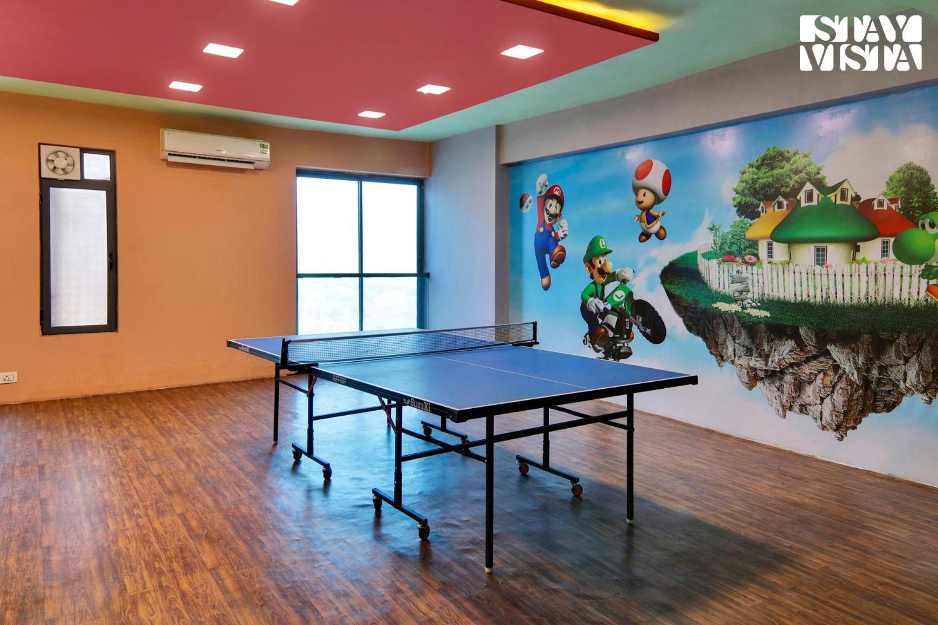 Apartment Stayvista's Skyline - Urban Oasis With Terrace, Gym & Bar