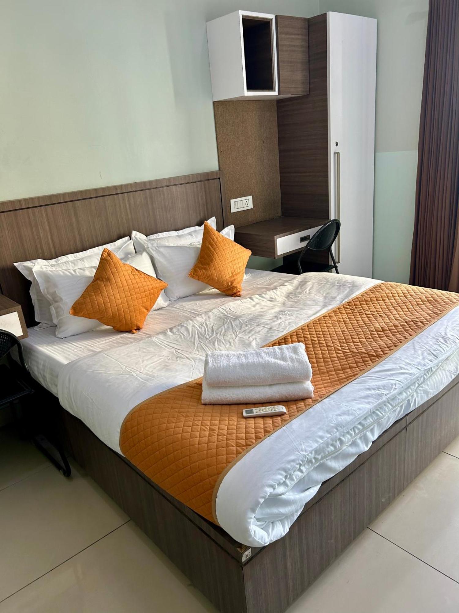 Bed & Breakfast Dholia Residency Jaipur
