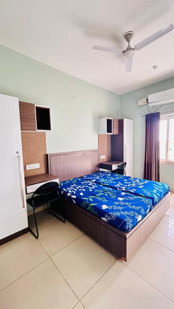 Bed & Breakfast Dholia Residency *