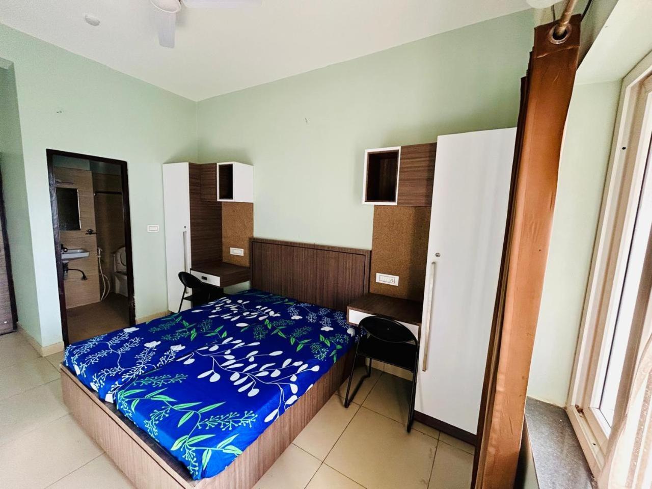 Bed & Breakfast Dholia Residency *