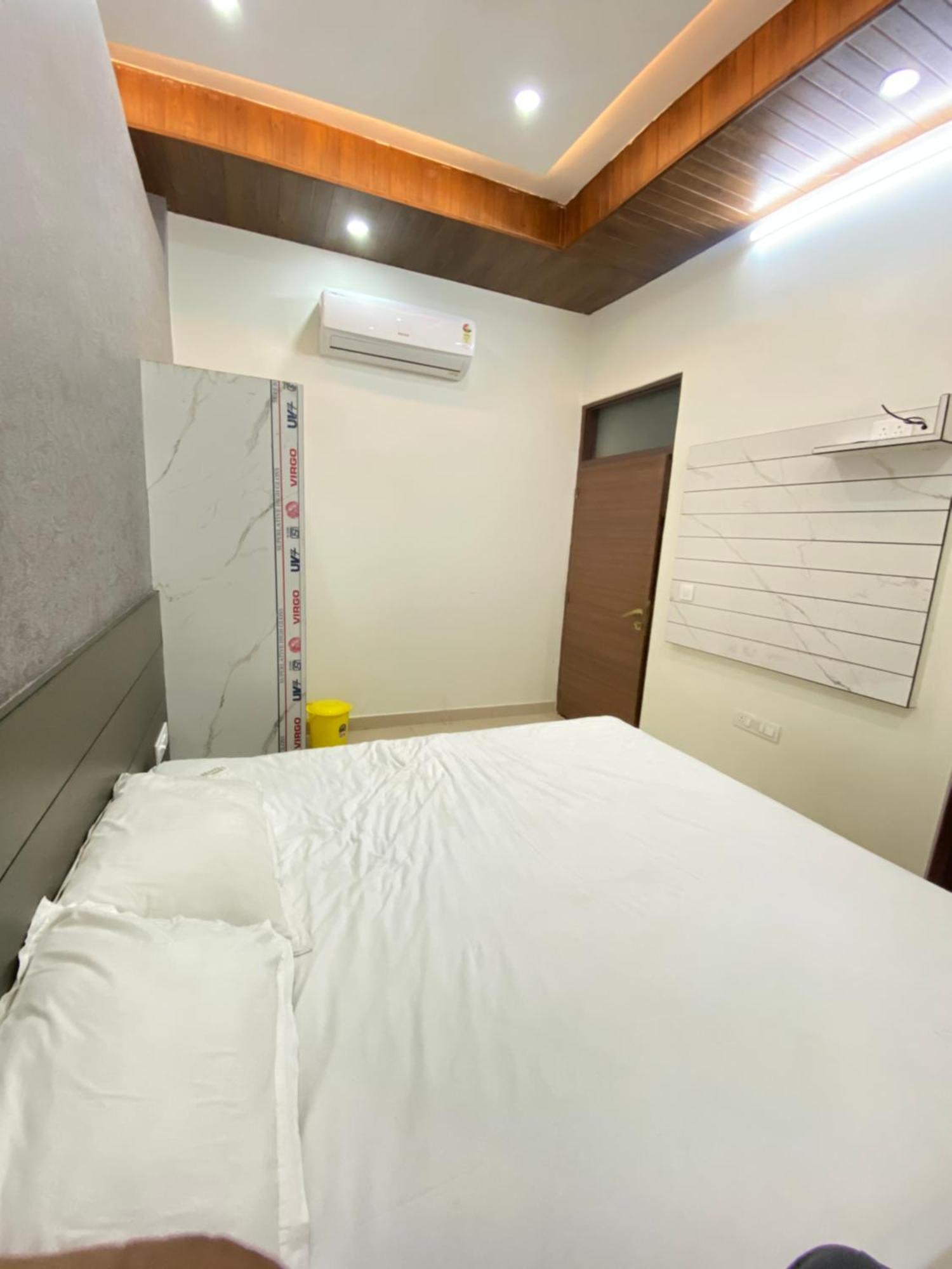Hotel Rajgarh Palace 2*