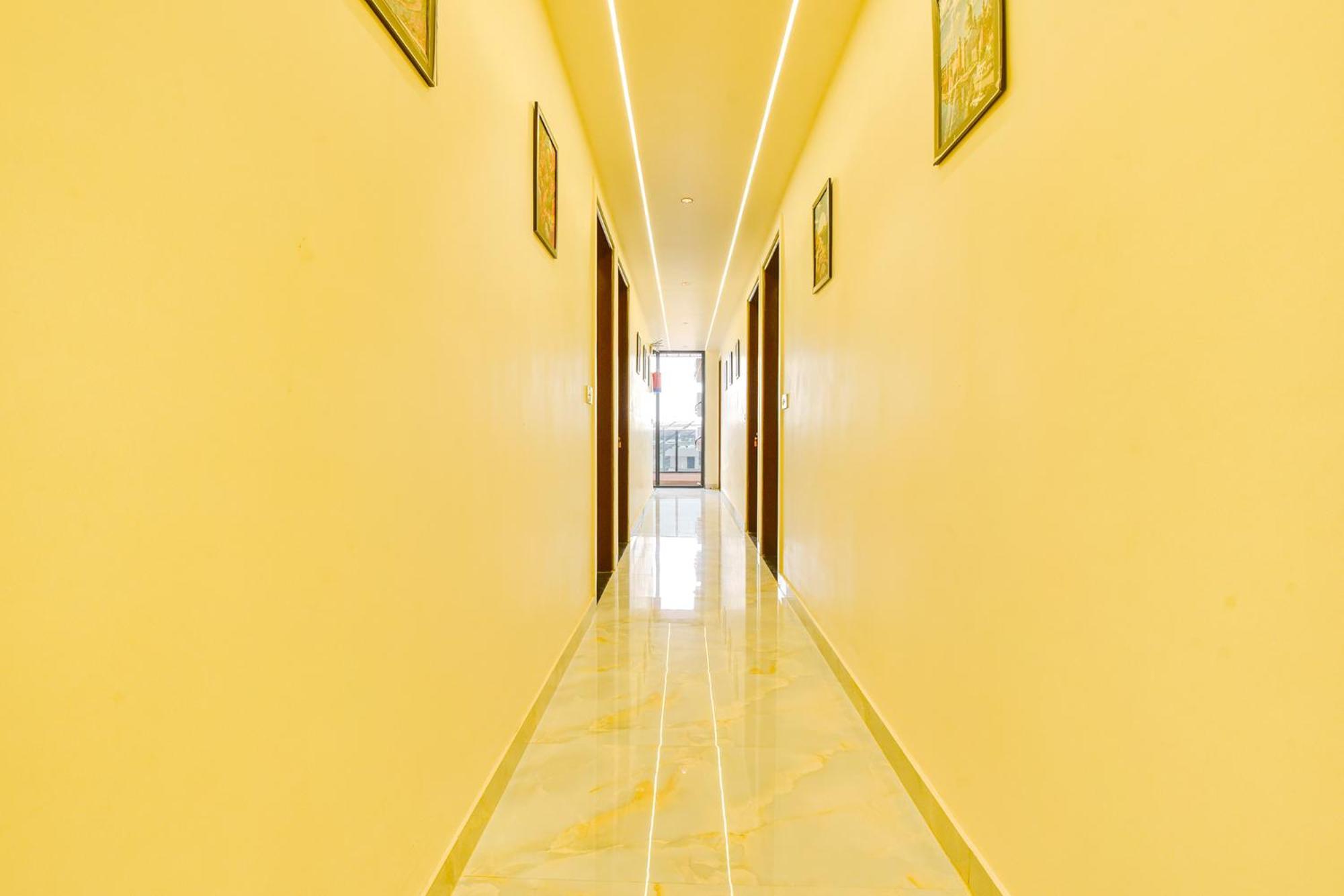 Fabhotel Blooming Beds Pearl 3*