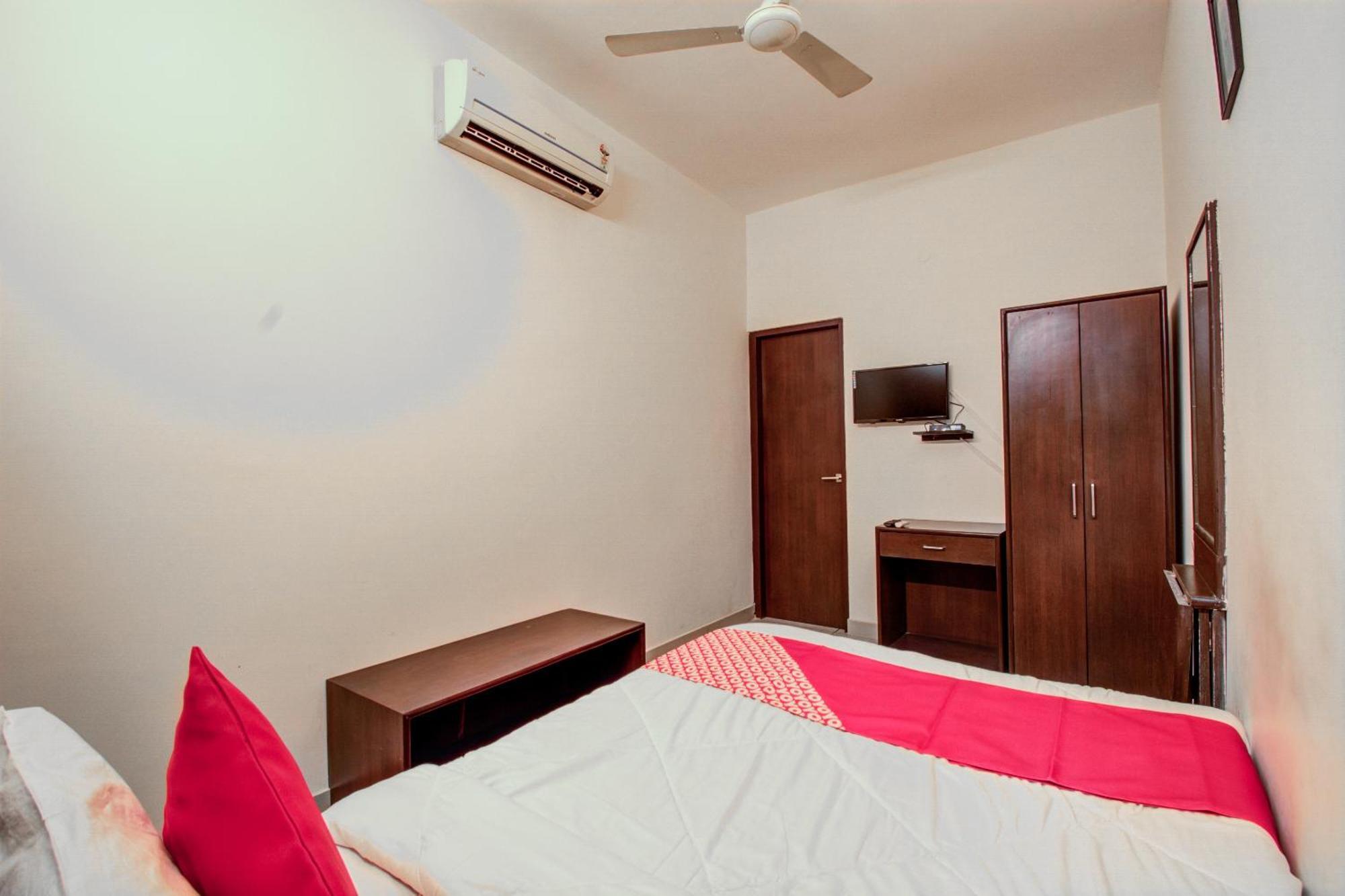 Hotel O Star Leaf Jaipur