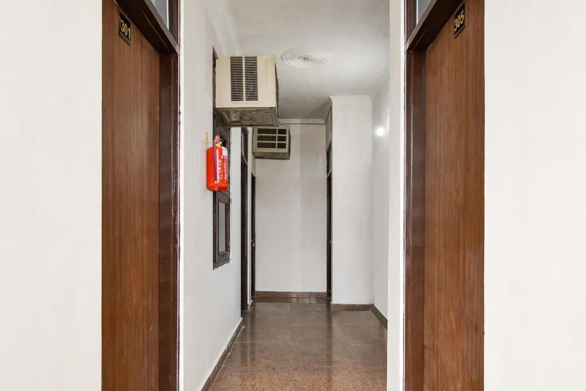 Hotel O Pragati 3*