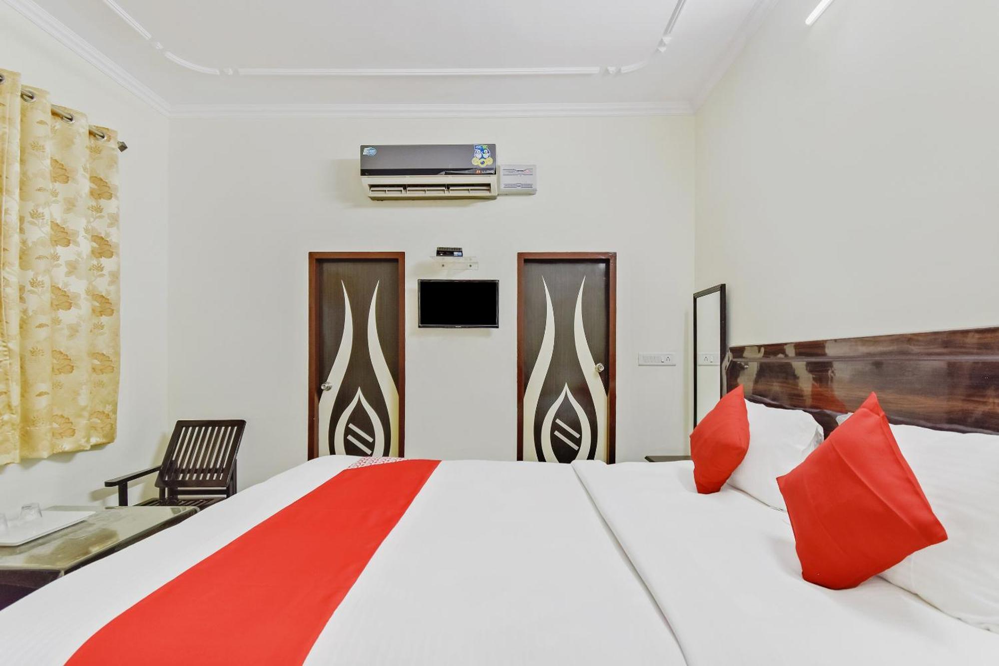 O Ekta My Hotel