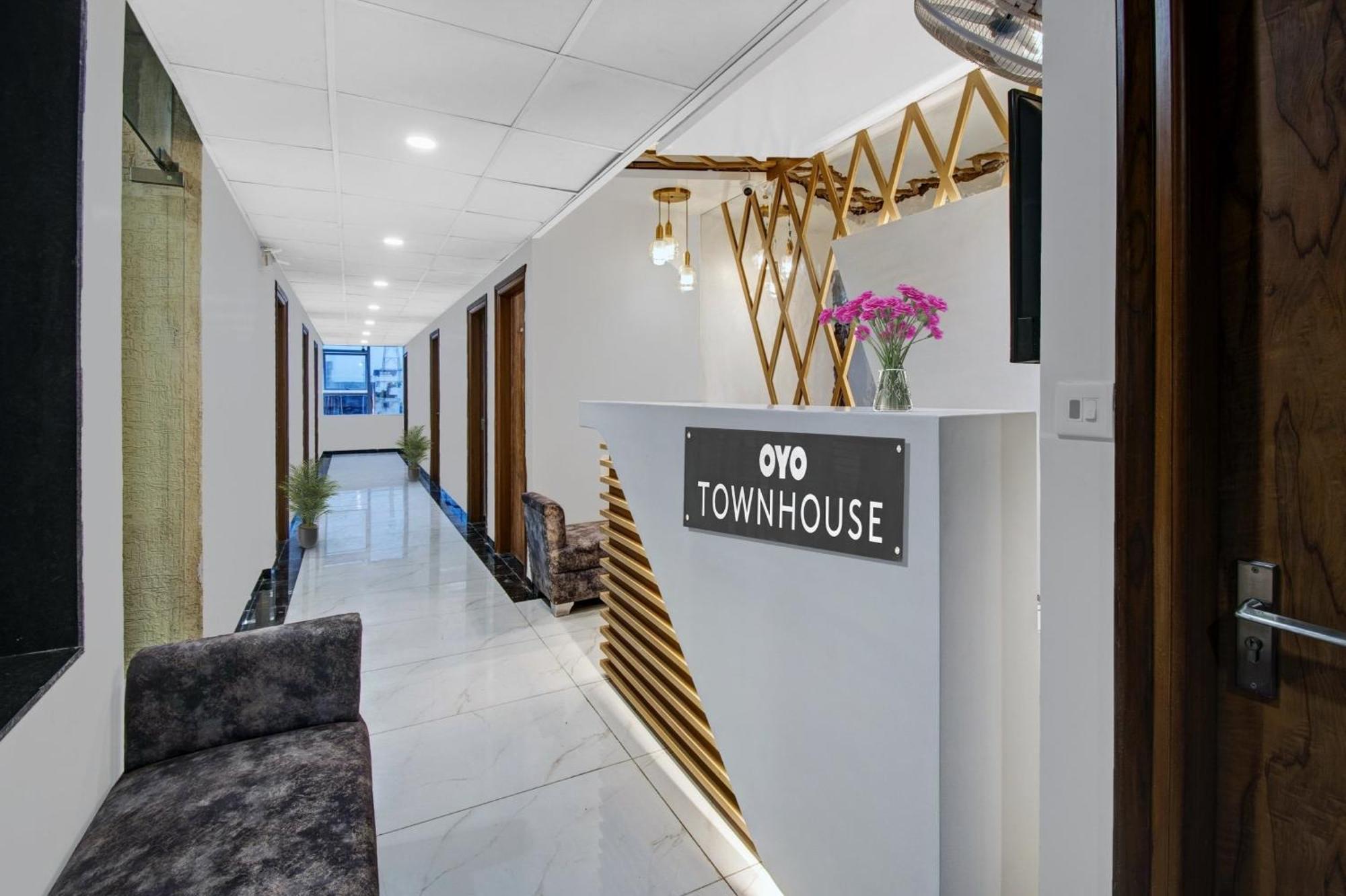 Townhouse Oak Rudra Hotel Jaipur