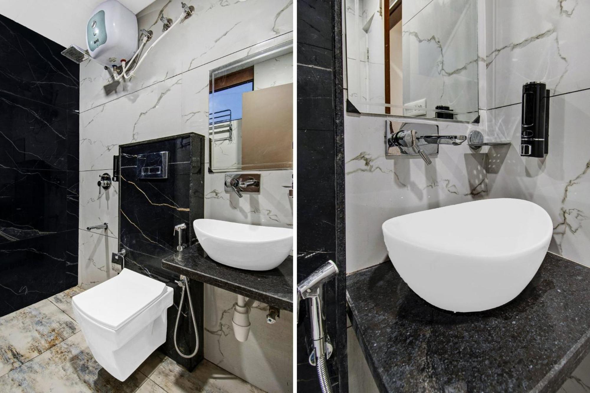 Townhouse Oak Rudra Hotel 4*