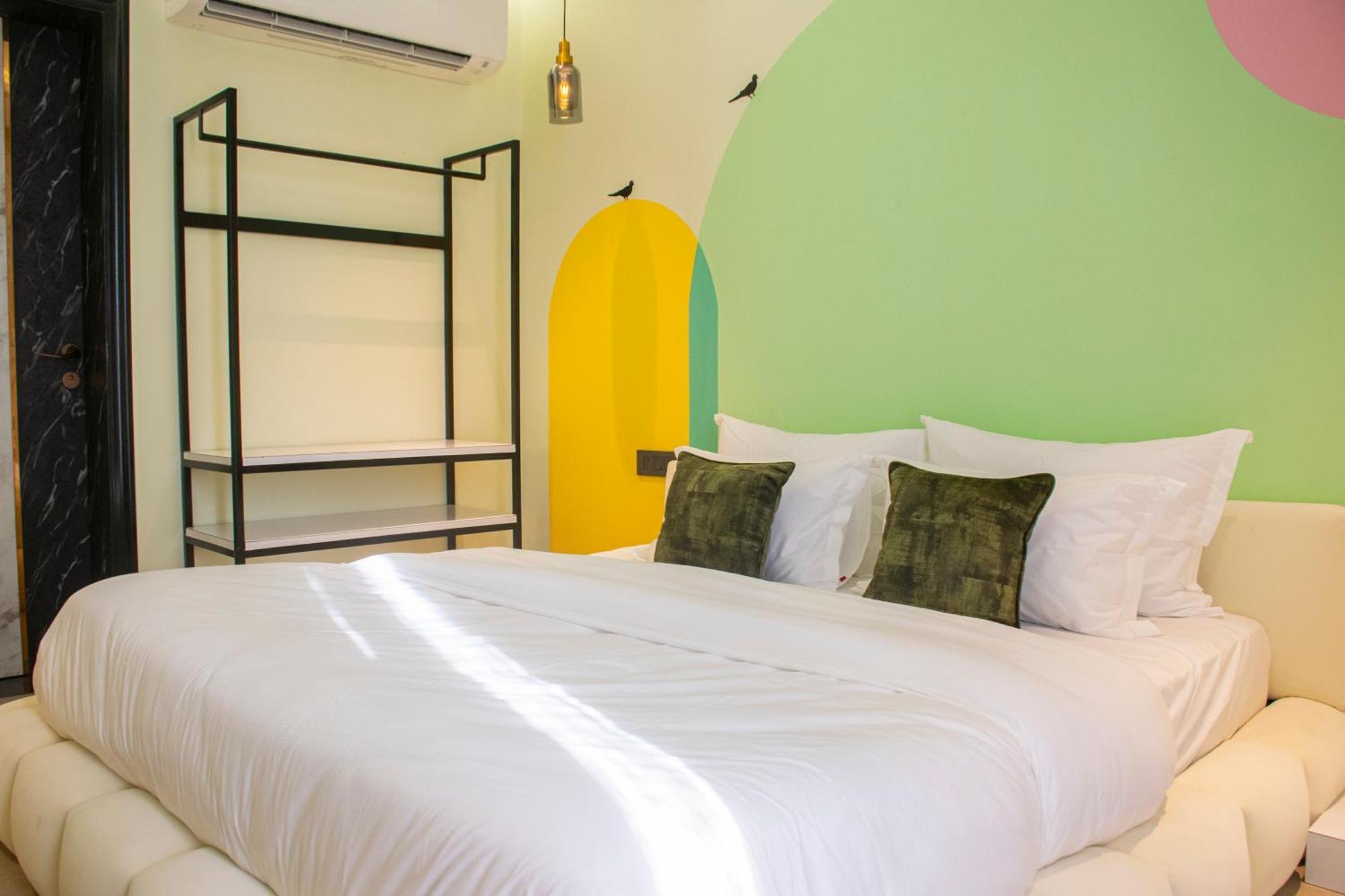 Villasiita, Hotel