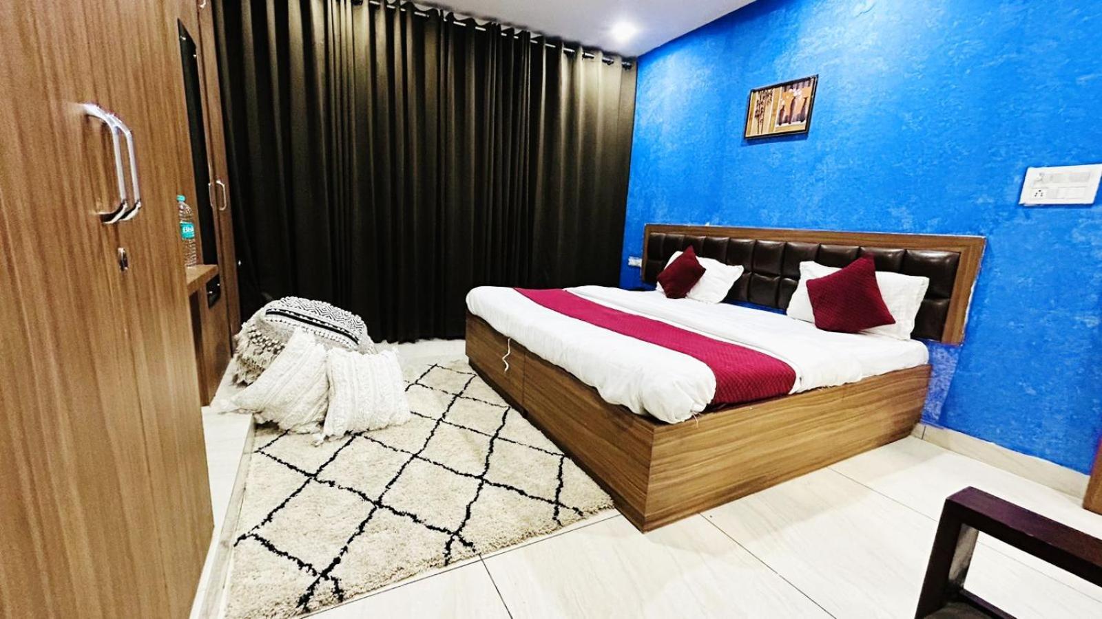 Hotel The Circle Jaipur