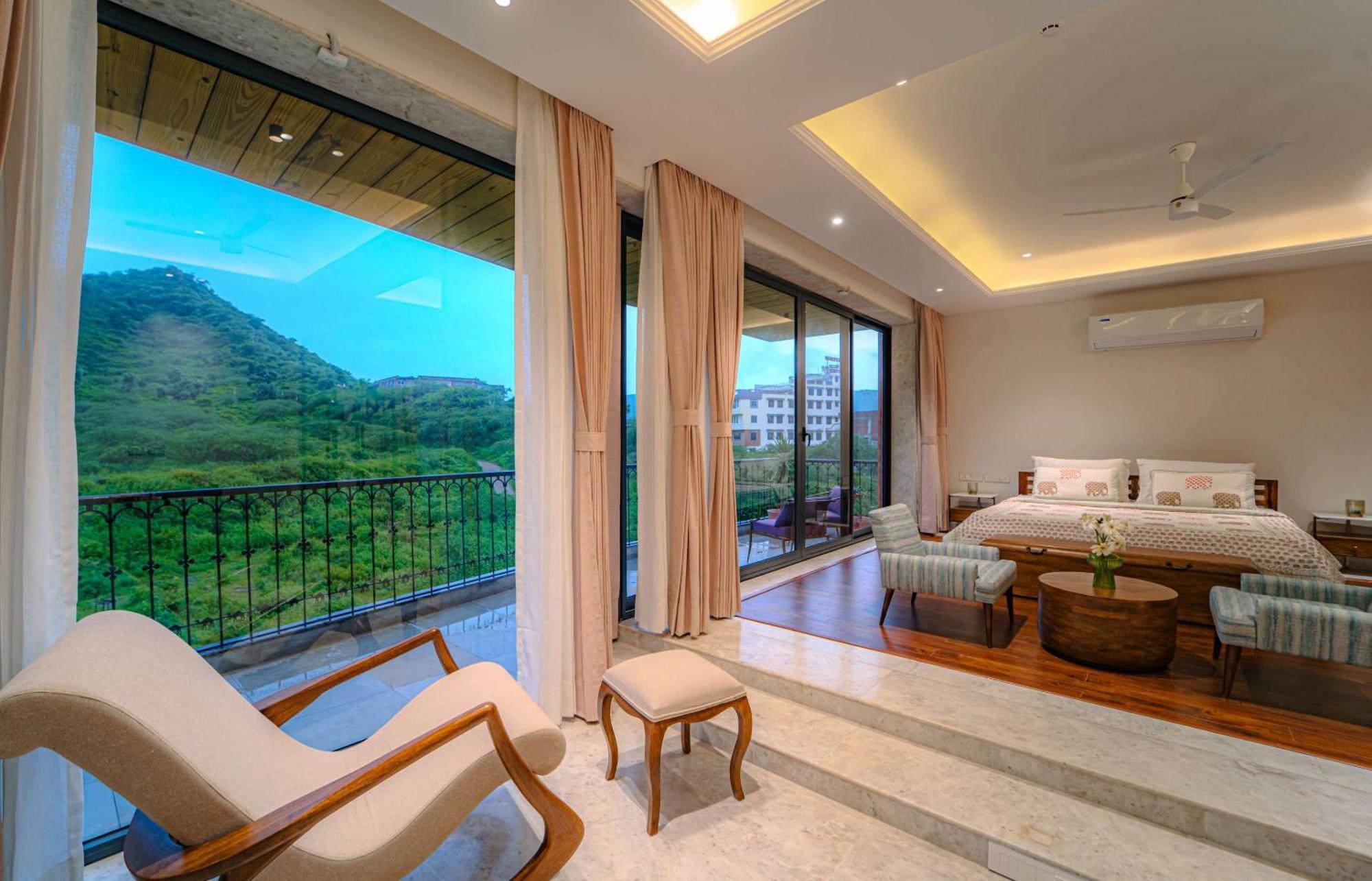 Artisav House Hotel 4*