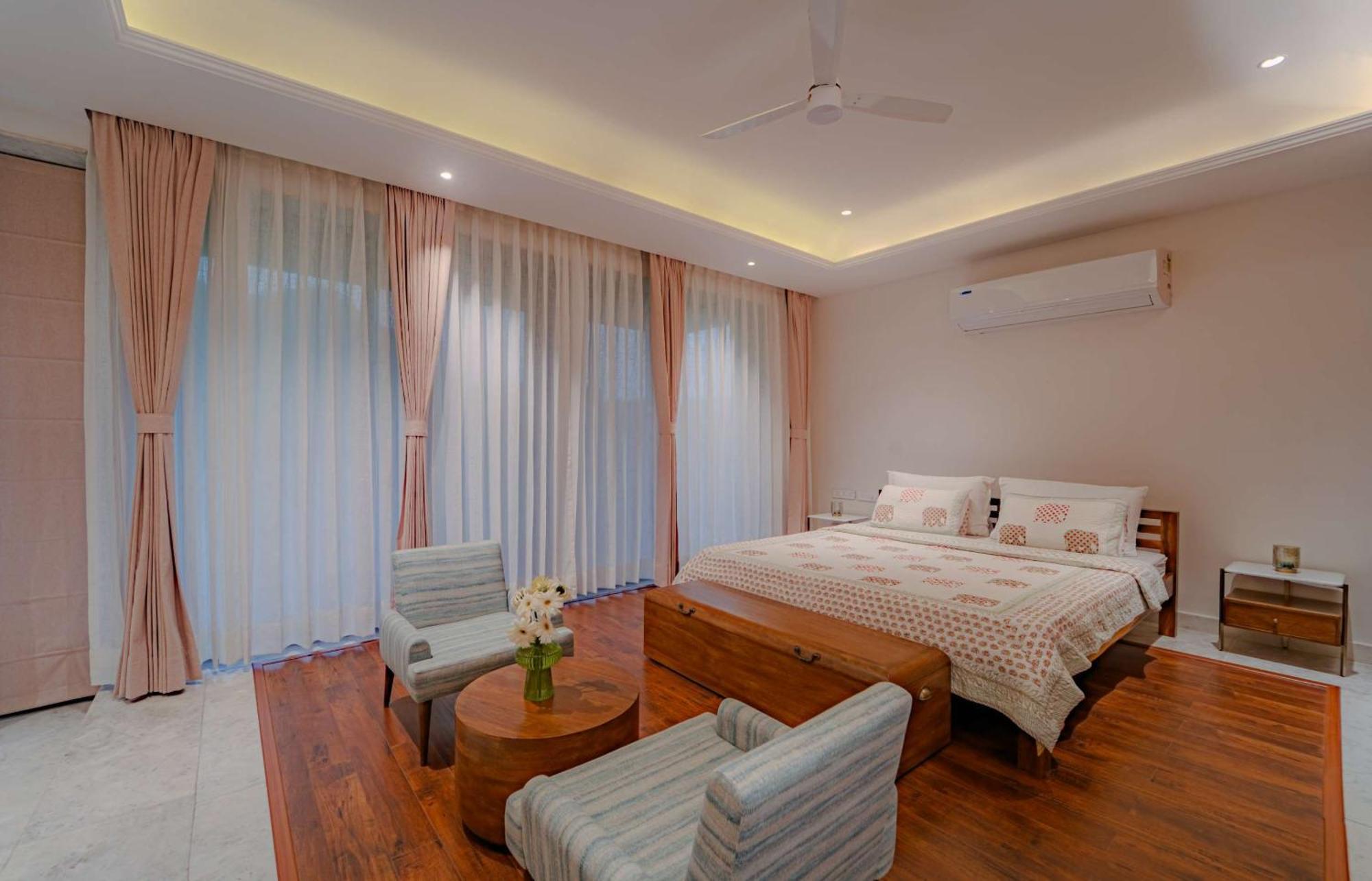 Artisav House 4*