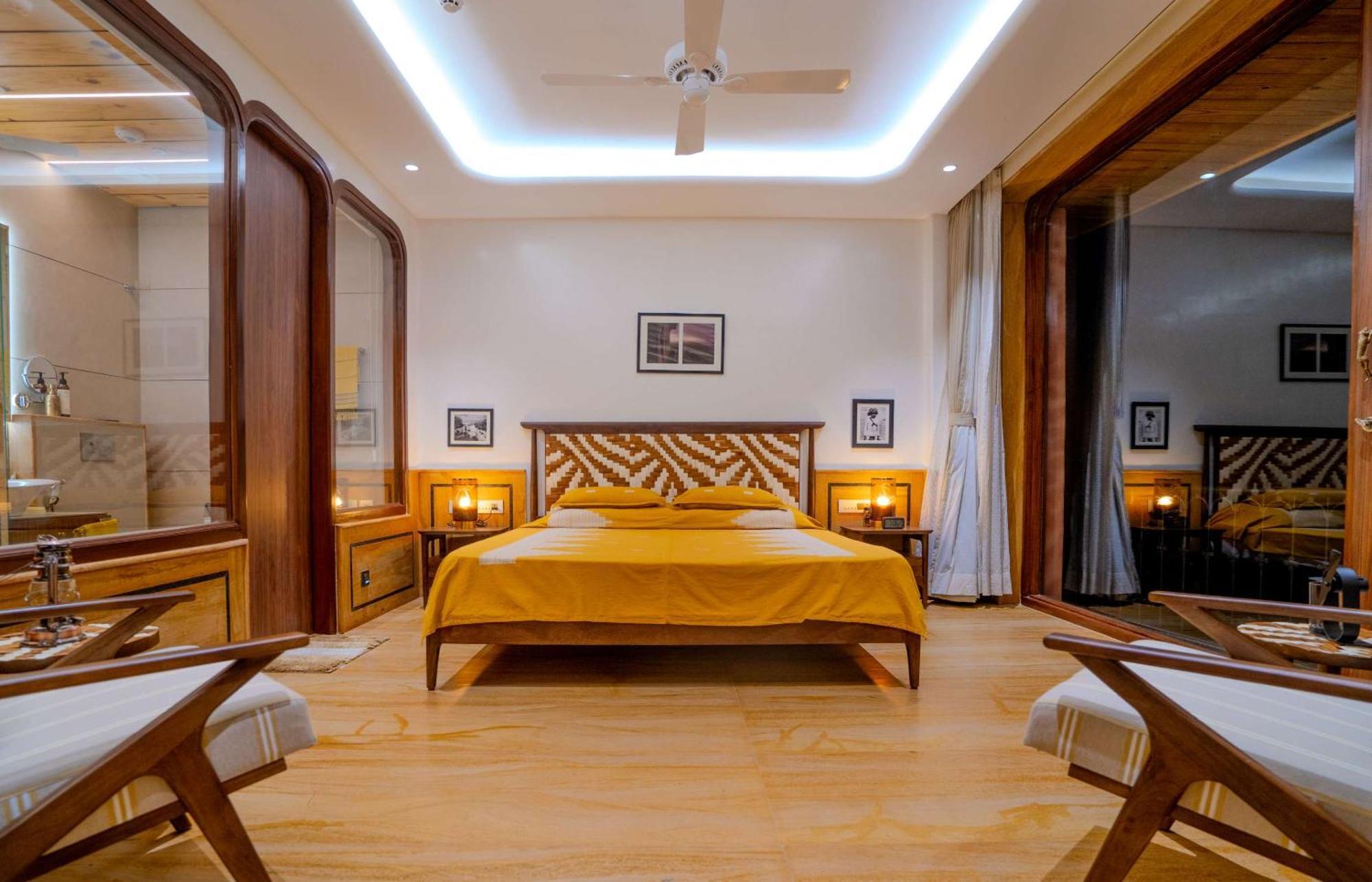 Artisav House 4*