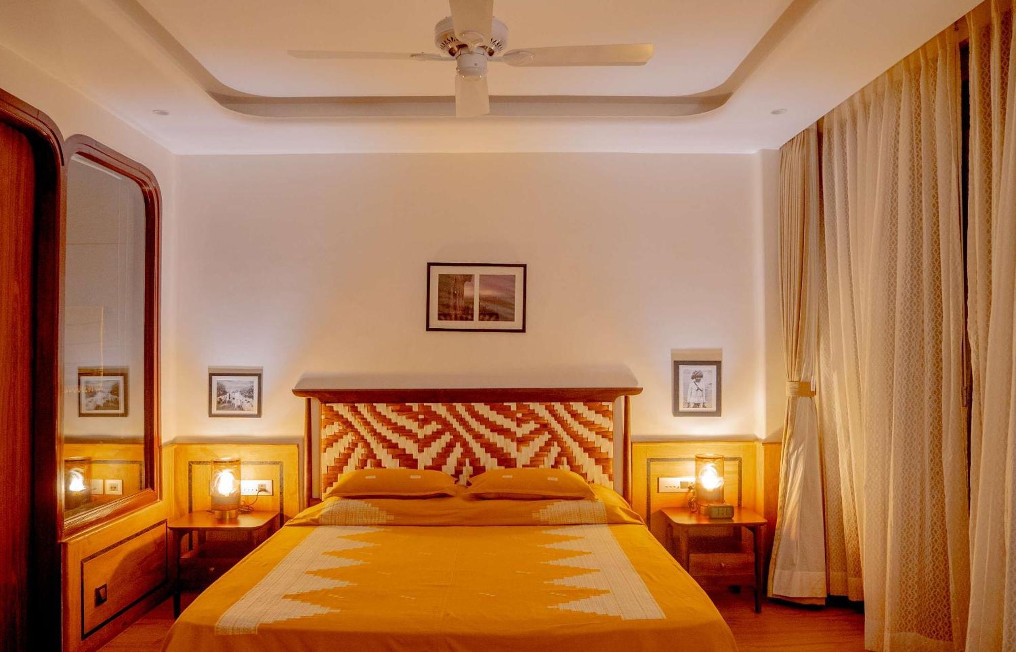Artisav House