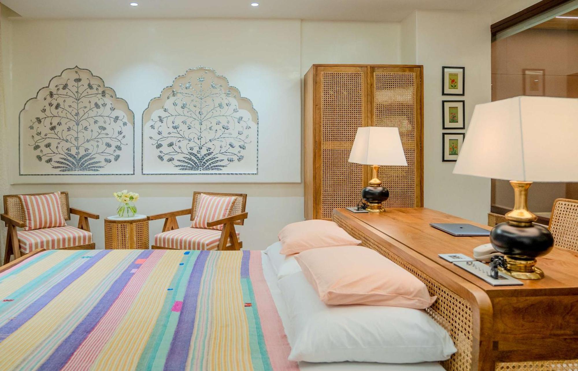Artisav House Hotel