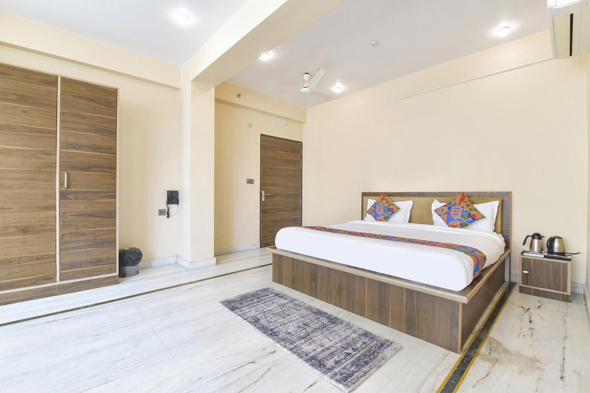 Fabhotel Pearl Square Hotel 3*