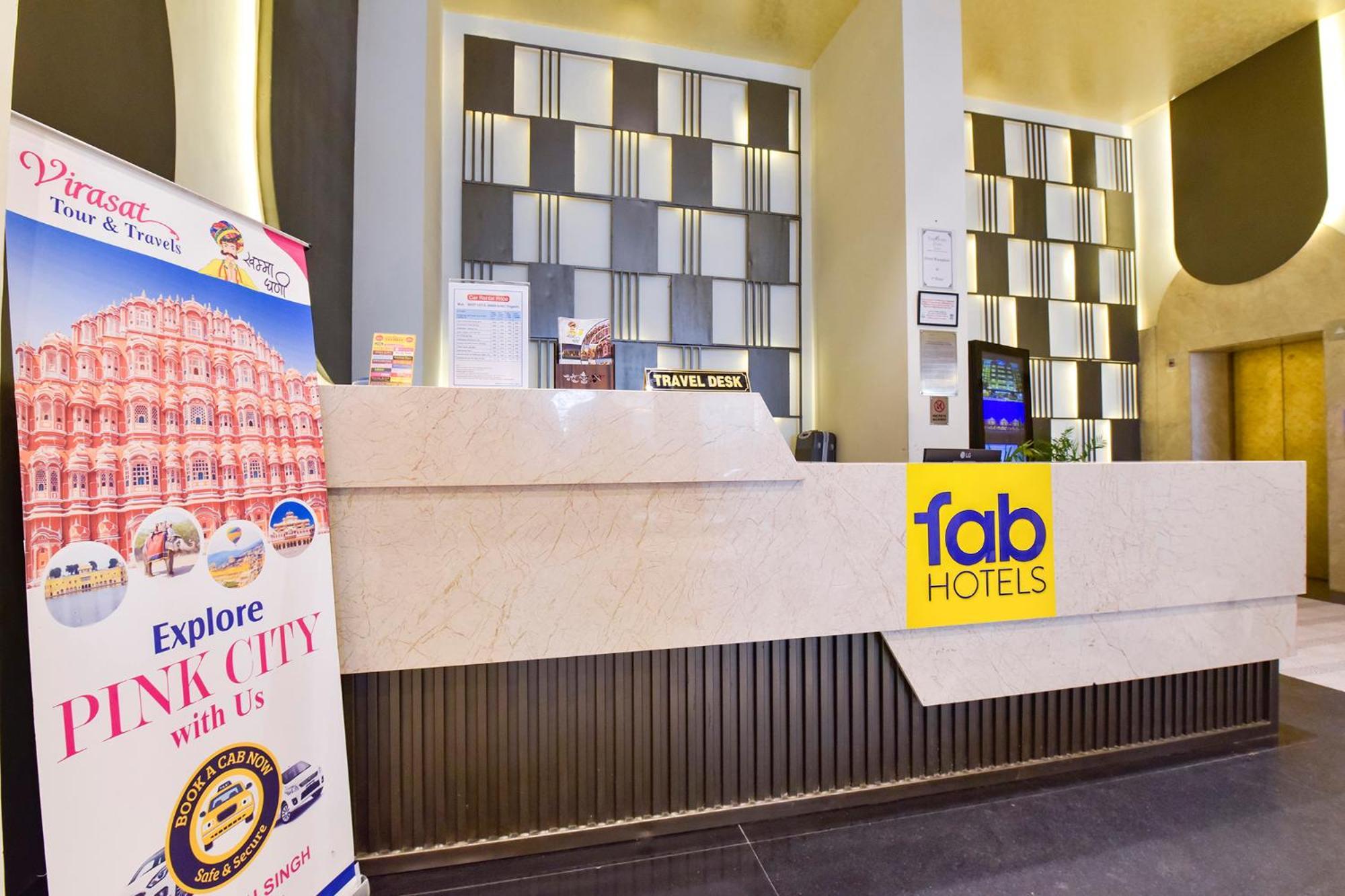 Fabhotel Anukampa With Swimming Pool Hotel *