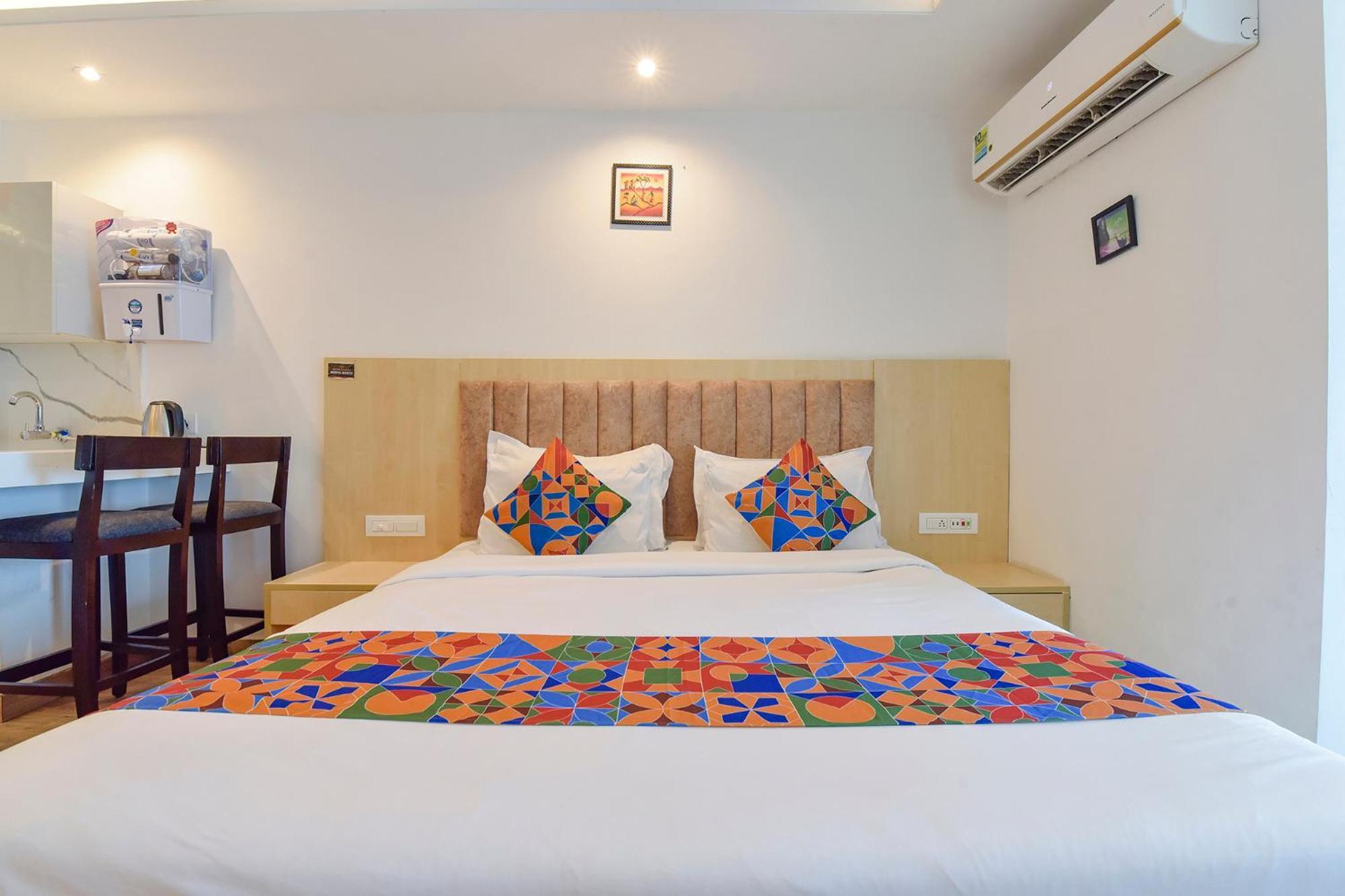 Hotel Fabhotel Anukampa With Swimming Pool *
