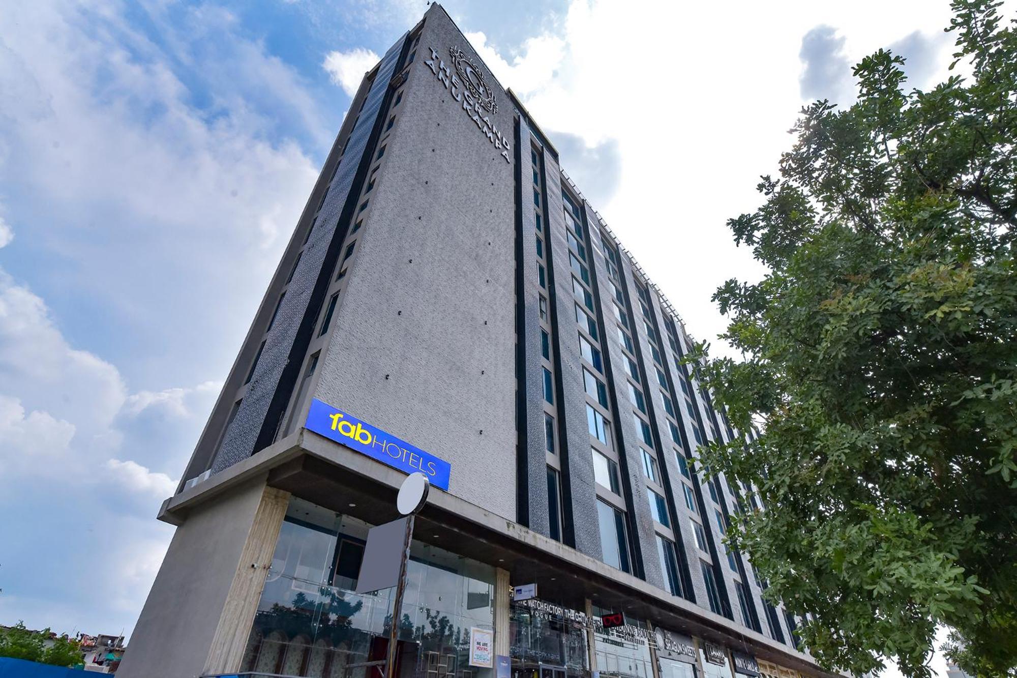 Fabhotel Anukampa With Swimming Pool