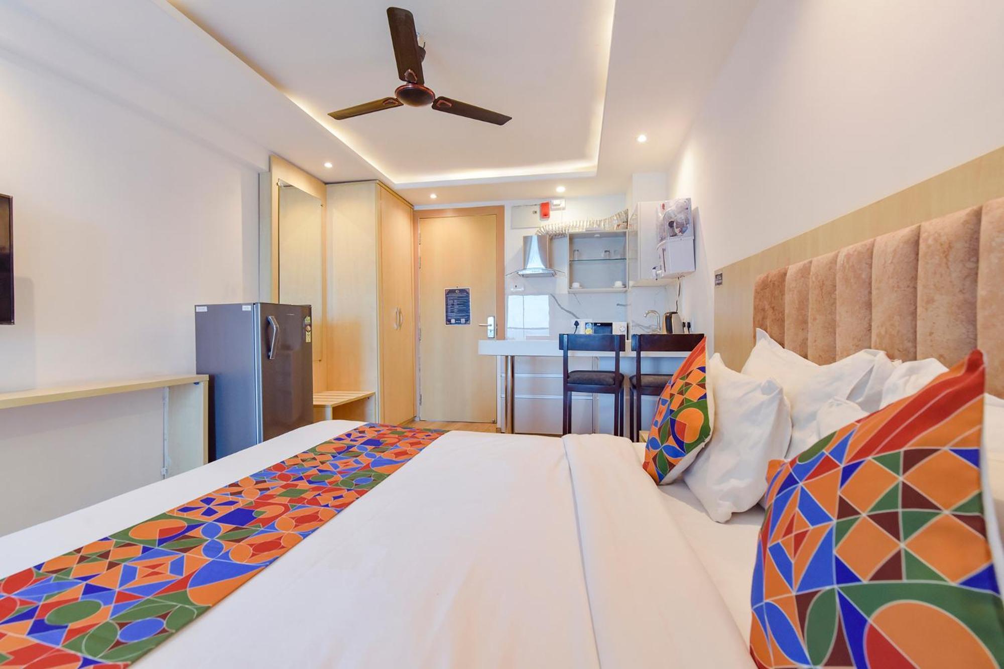 Hotel Fabhotel Anukampa With Swimming Pool