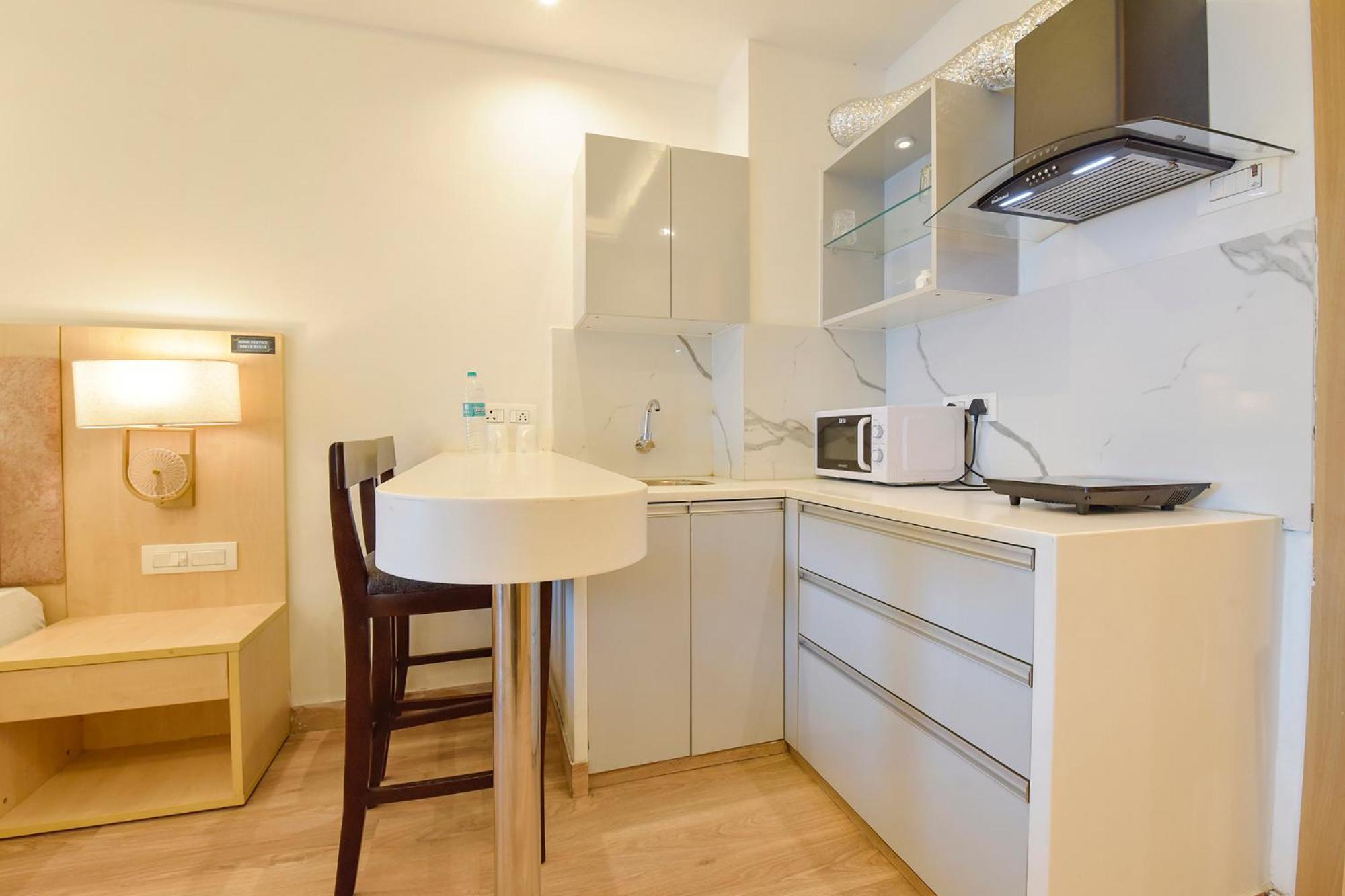 Hotel Fabhotel Anukampa With Swimming Pool