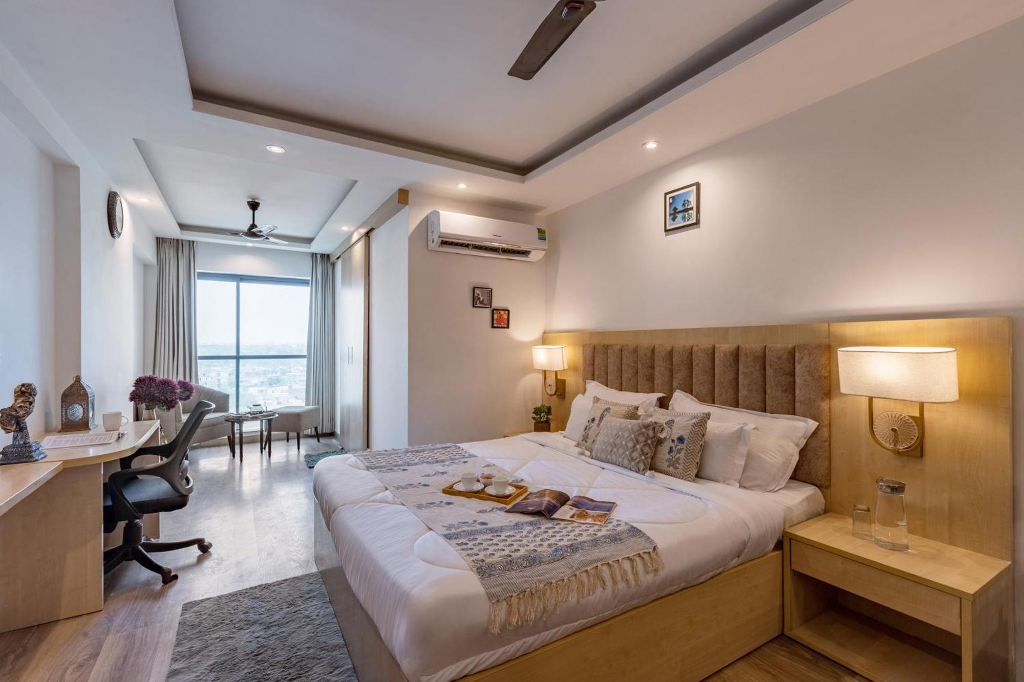 The Grand Aparthotel *