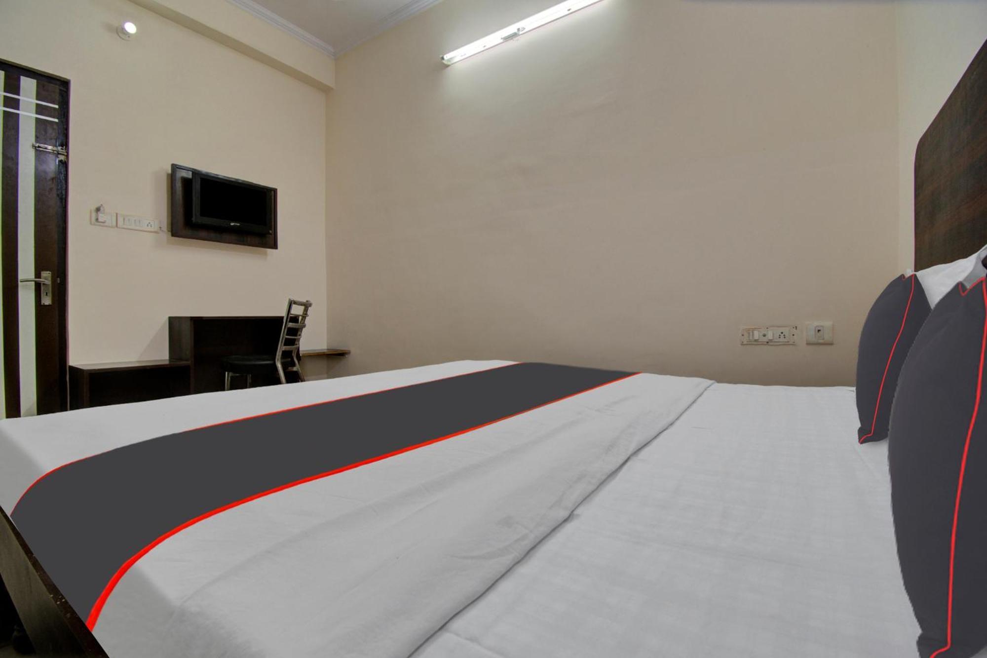 Collection O Metro View Mansarovar Hotel 3*