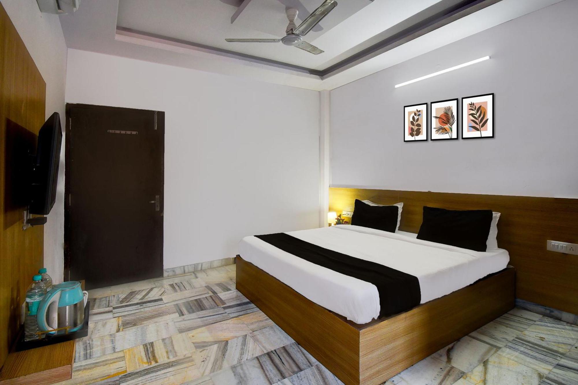 O Jawahar Nagar Hotel 4*