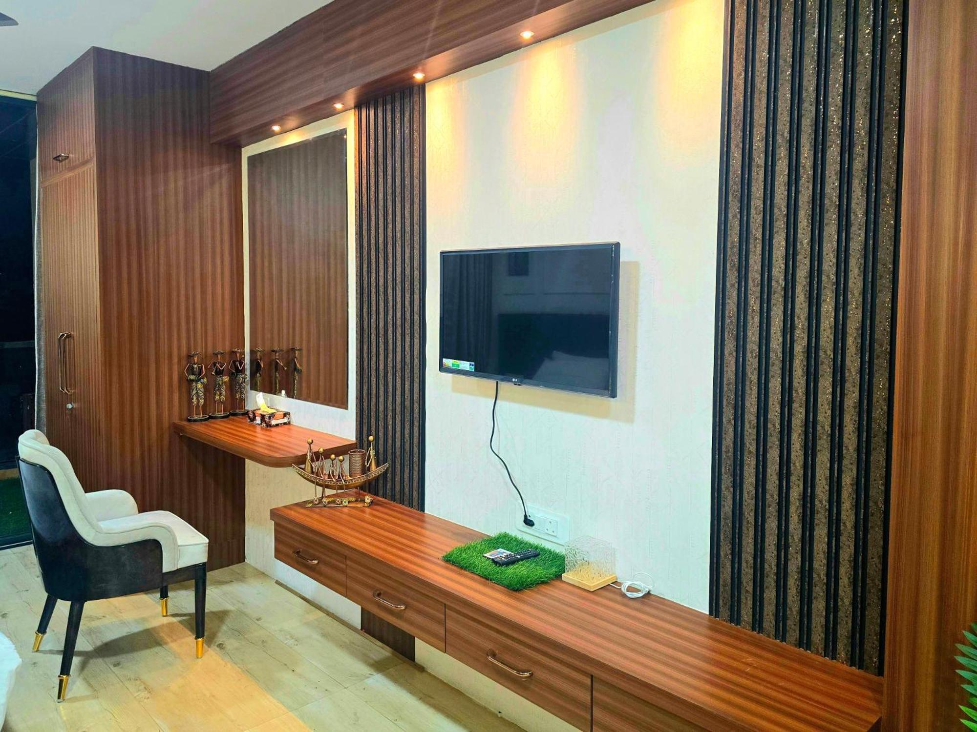 Apartment The Thinking Three Jaipur