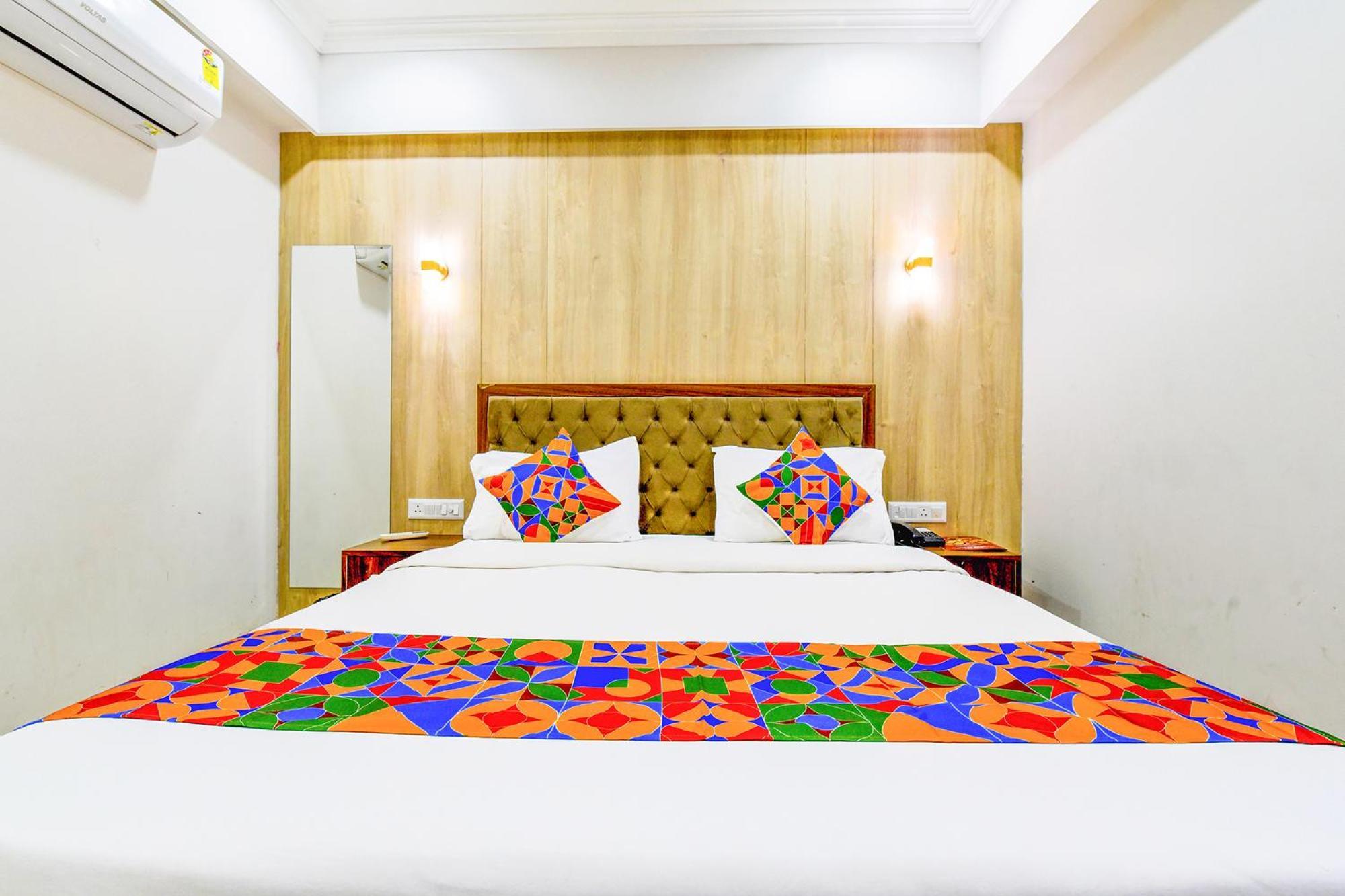 Hotel Fabhotel Shambhu Kripa
