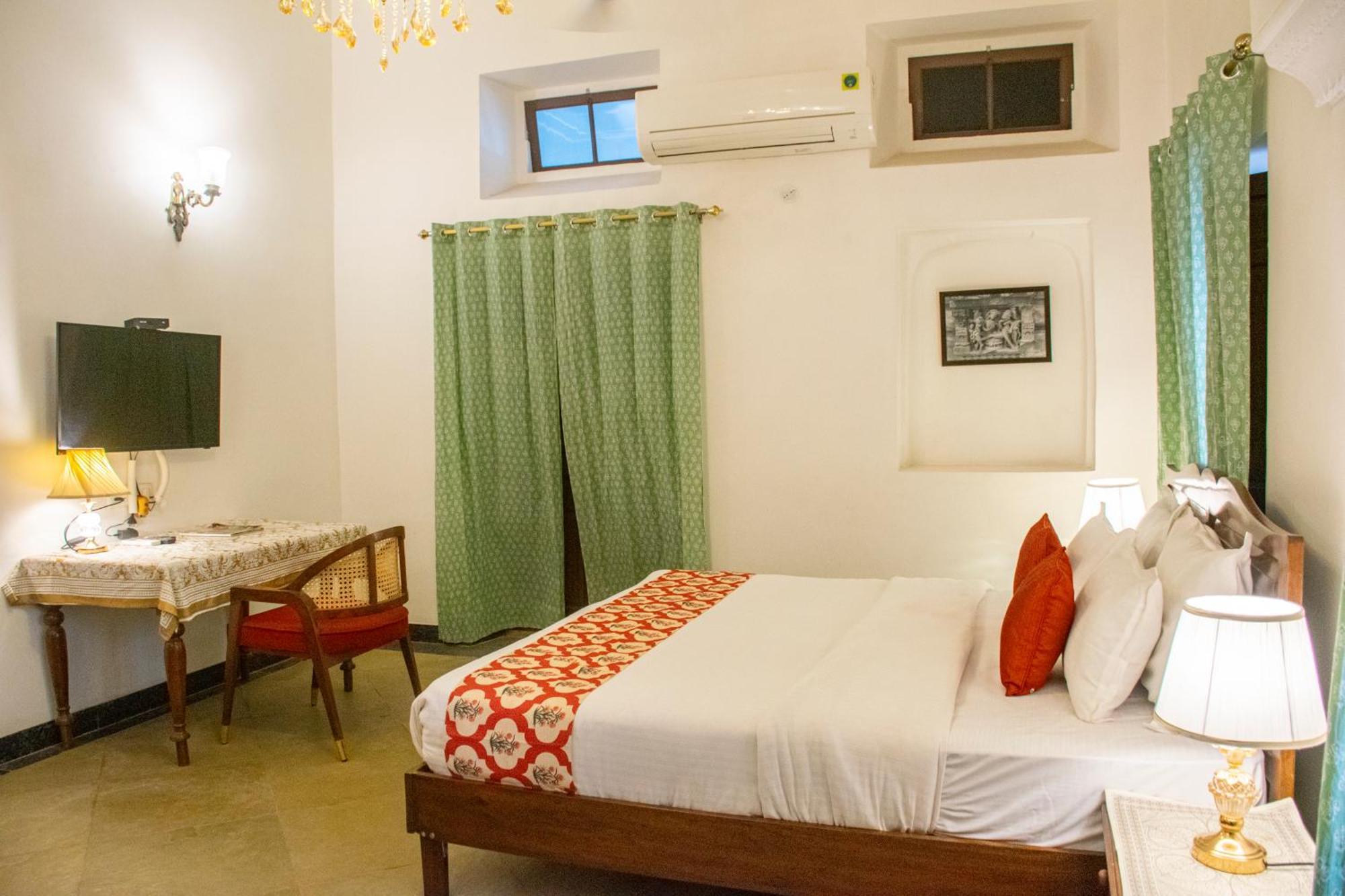 Bed & Breakfast Mukam At Kanak Vilas,