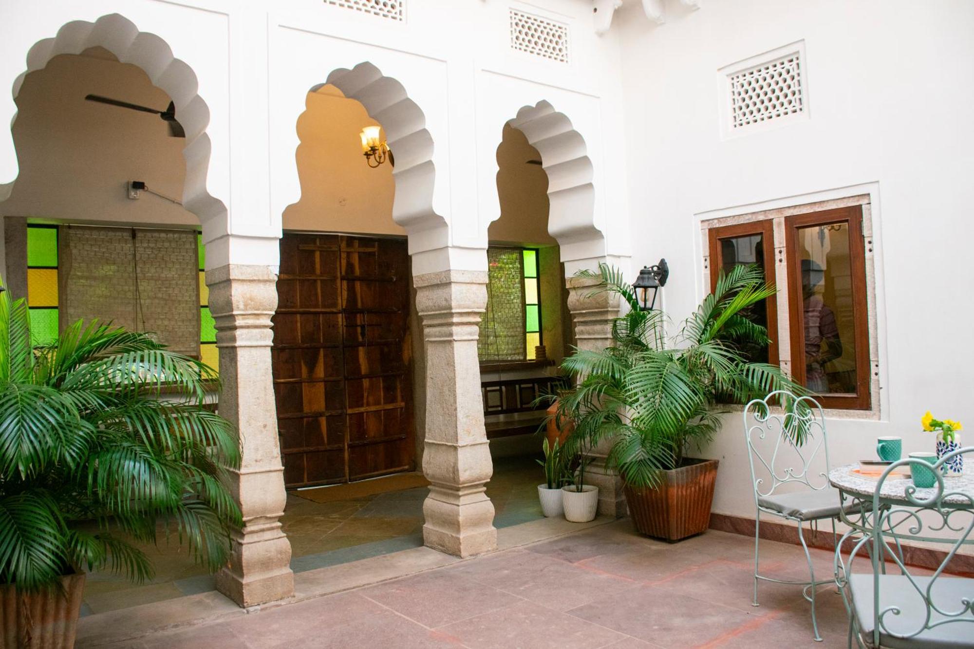 Bed & Breakfast Mukam At Kanak Vilas, Jaipur