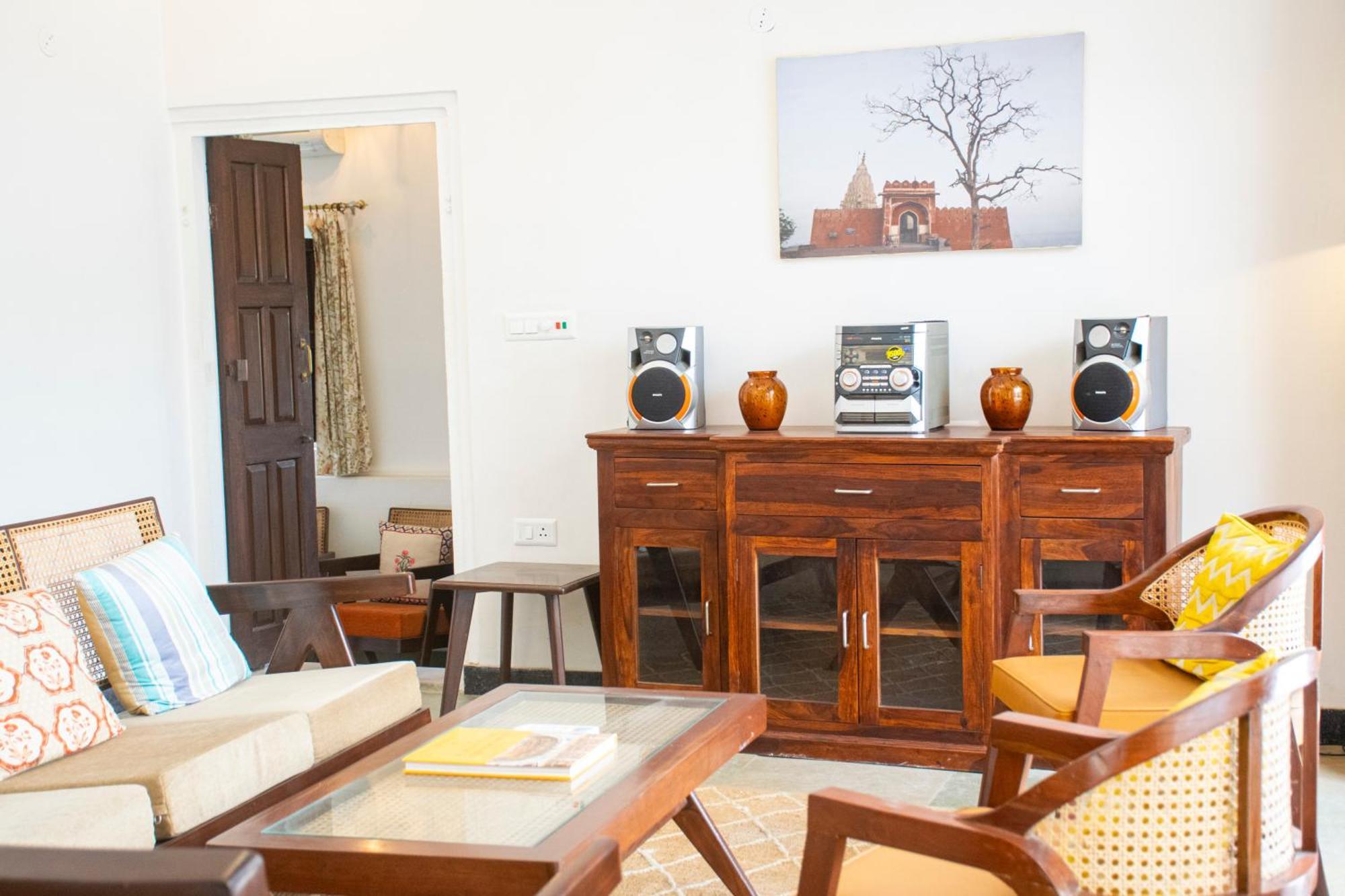 Bed & Breakfast Mukam At Kanak Vilas,