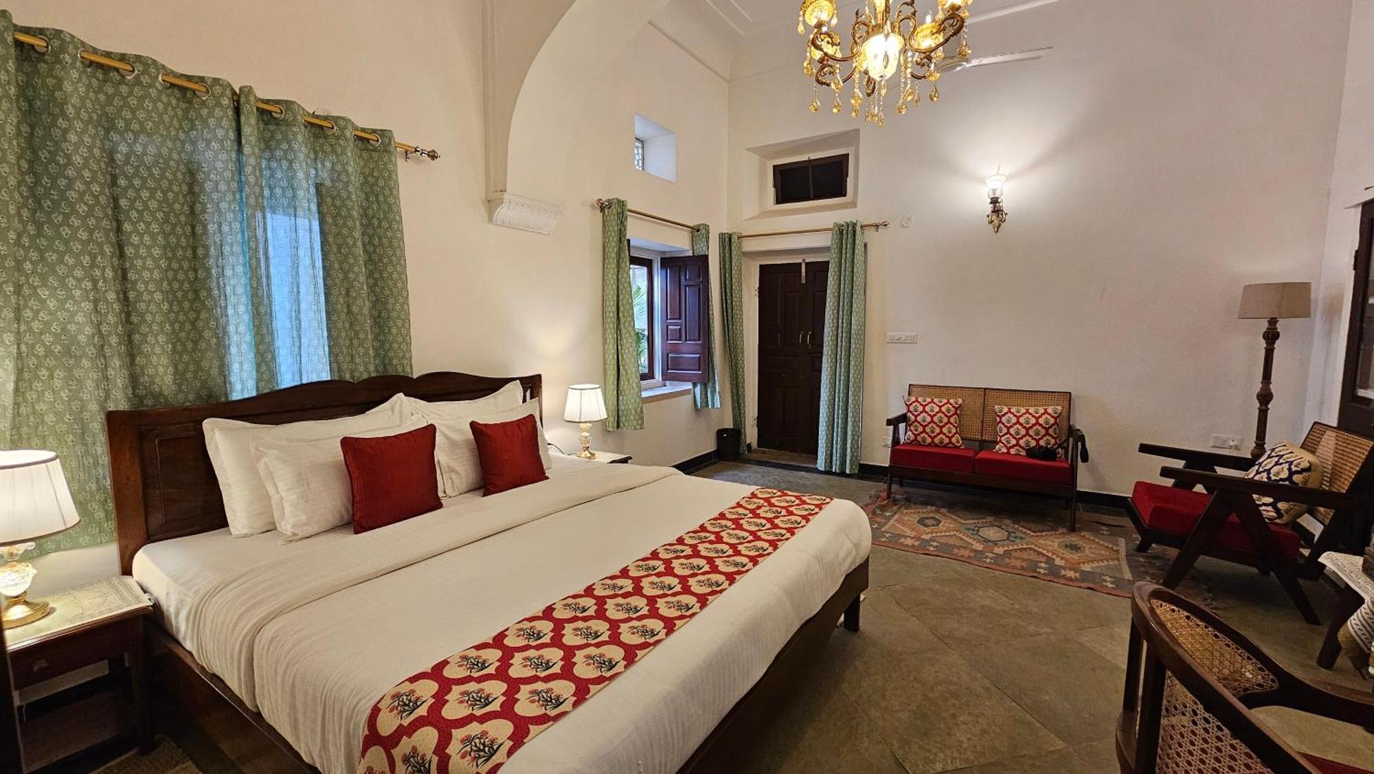 Mukam At Kanak Vilas, Bed & Breakfast Jaipur