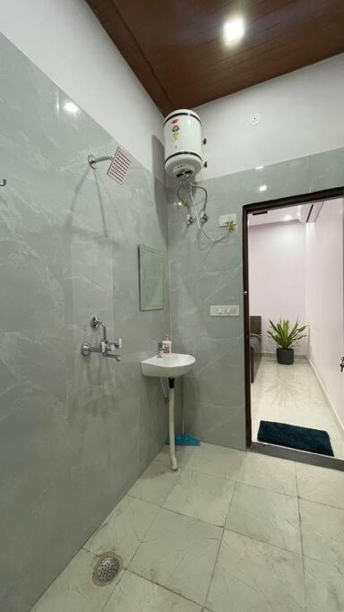Villa Bark & Bash House *
