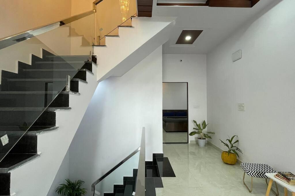Bark & Bash House Villa