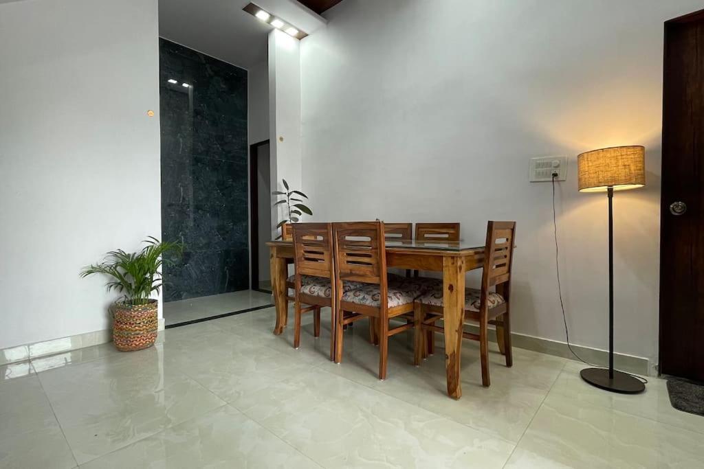 Bark & Bash House Villa