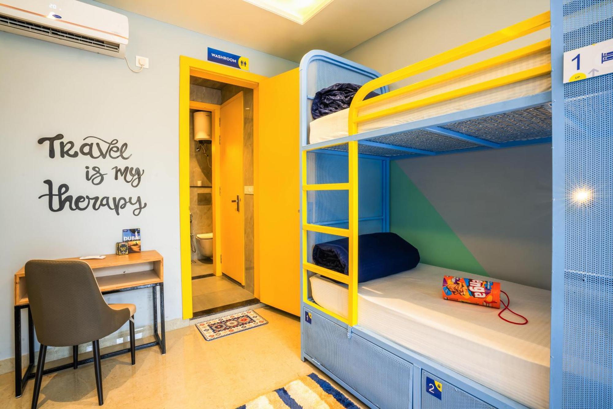 Shalom Backpackers Hostel *