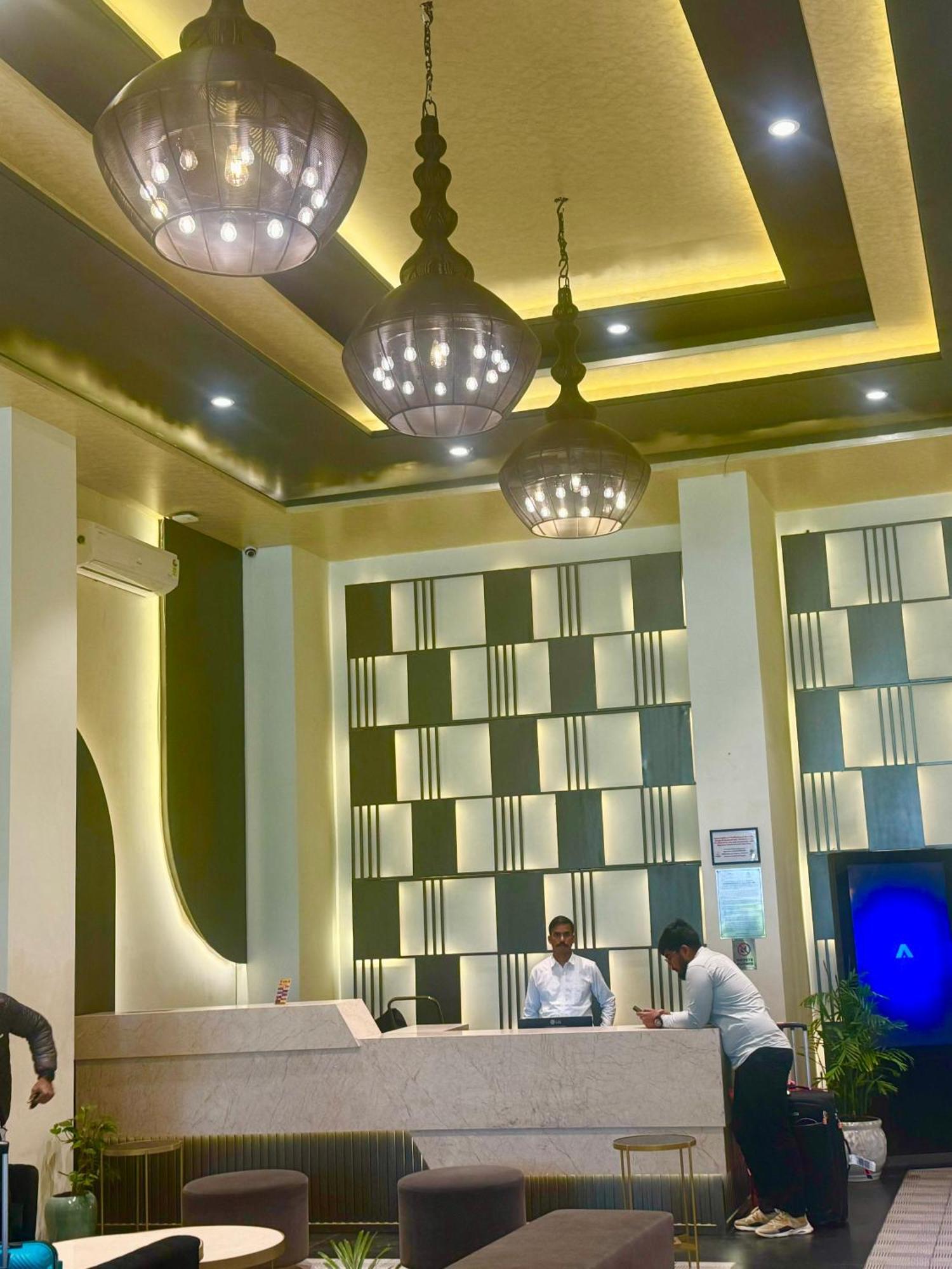 Hotel The Grand Luxury 4*